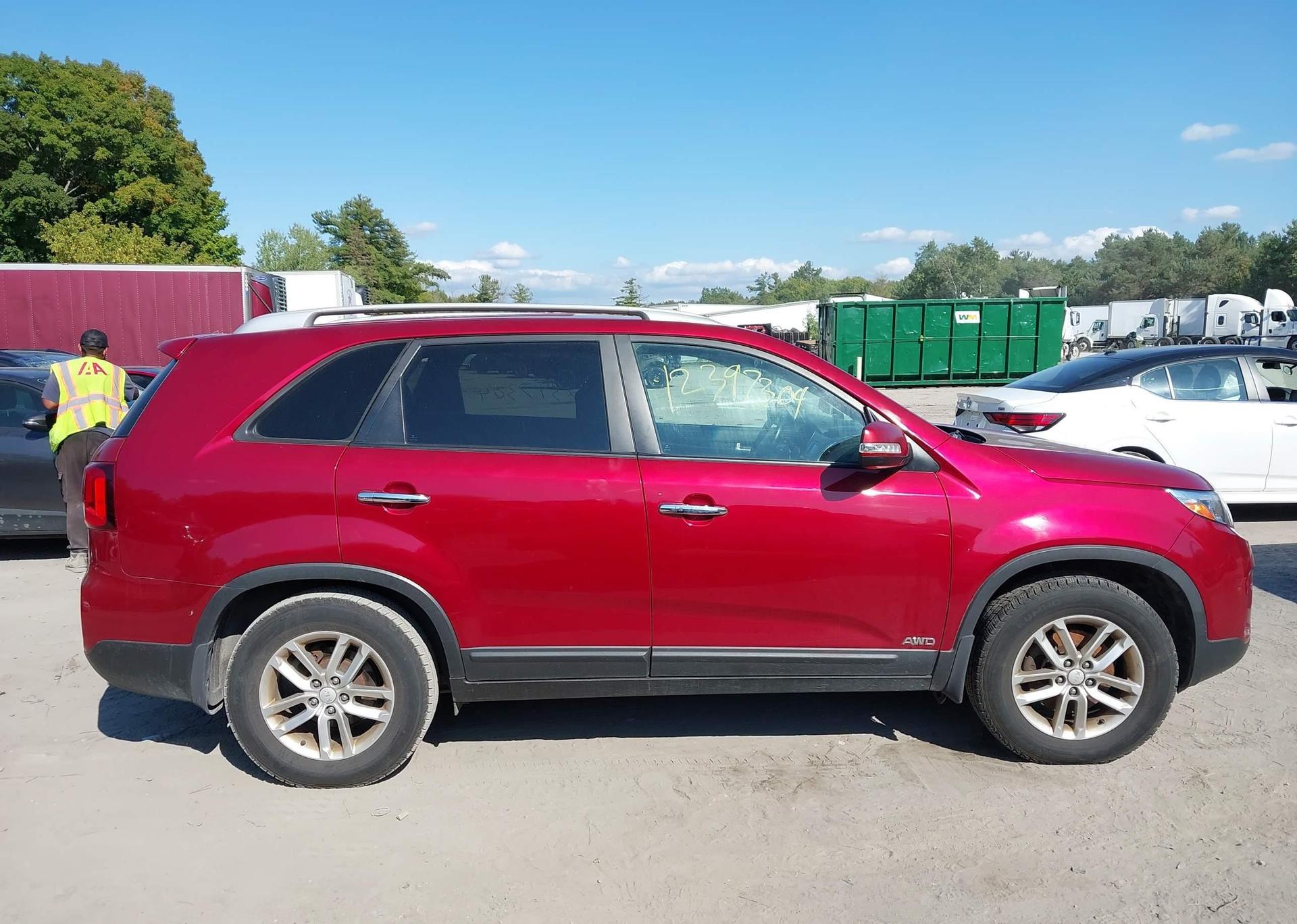 2014 NISSAN ROGUE S