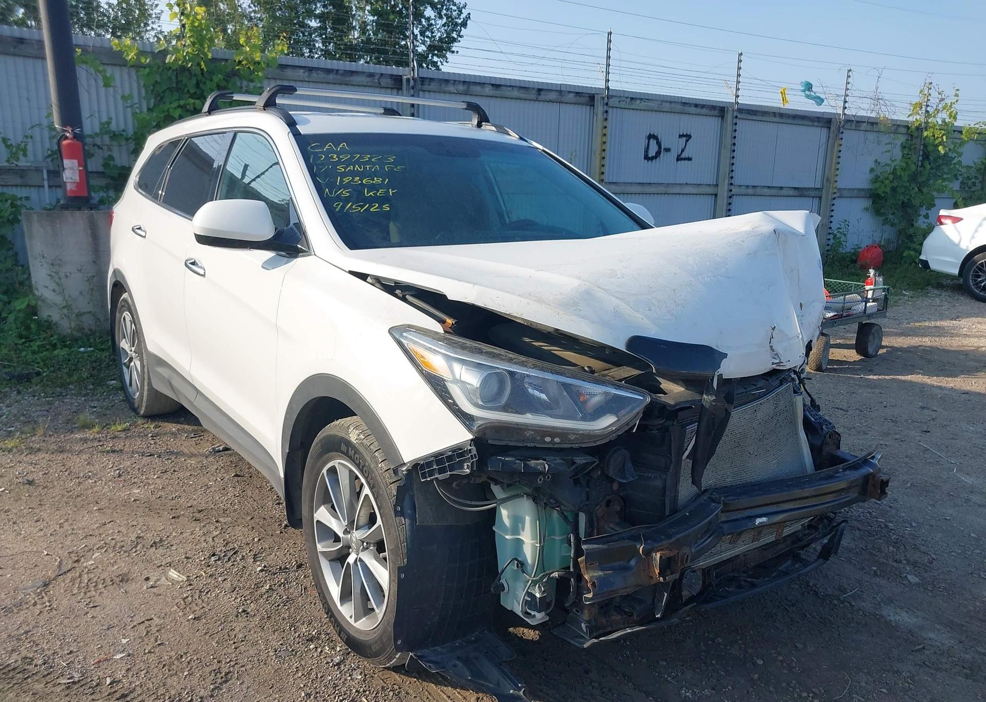 2017 HYUNDAI SANTA FE SE