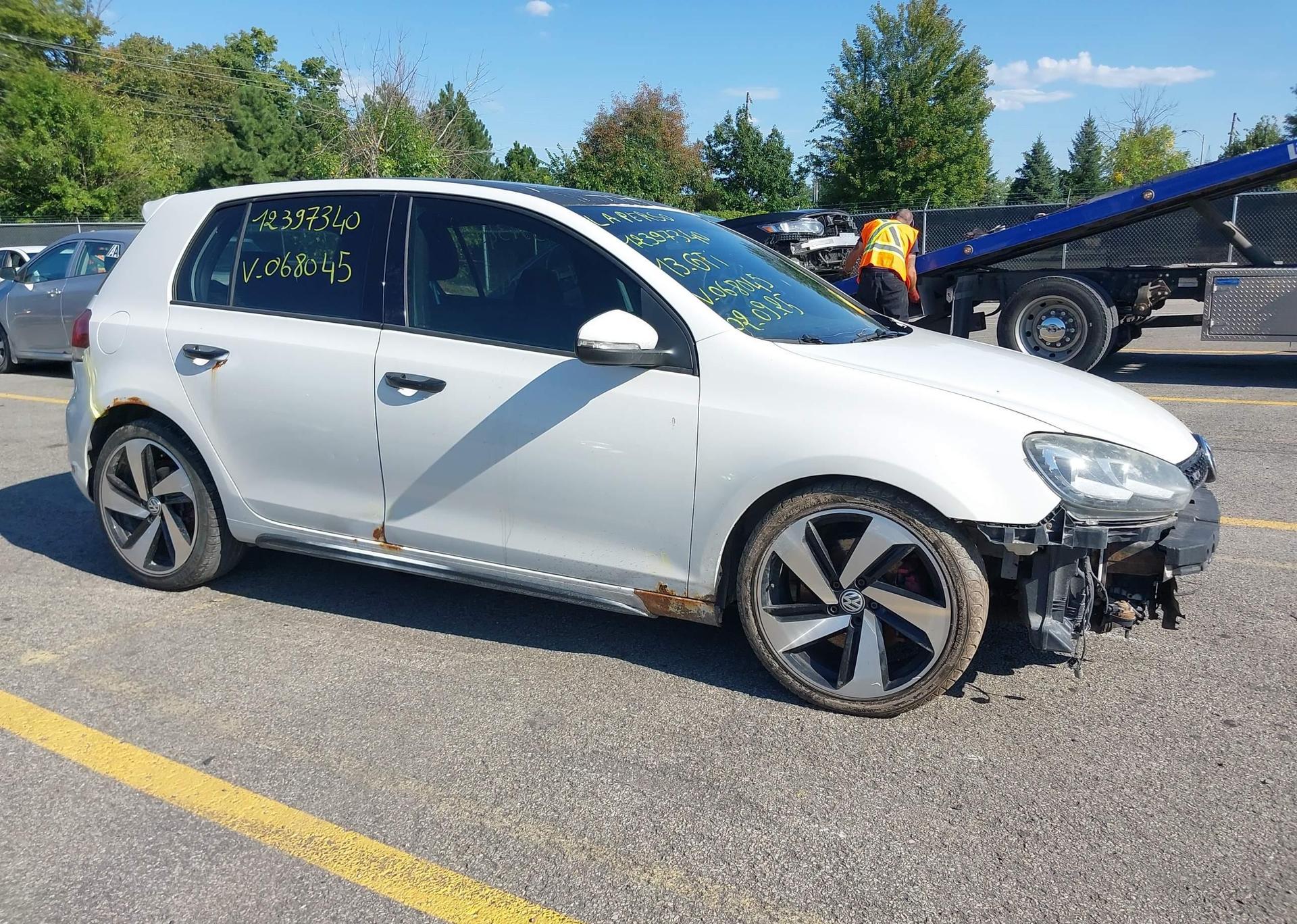 2013 VOLKSWAGEN GTI