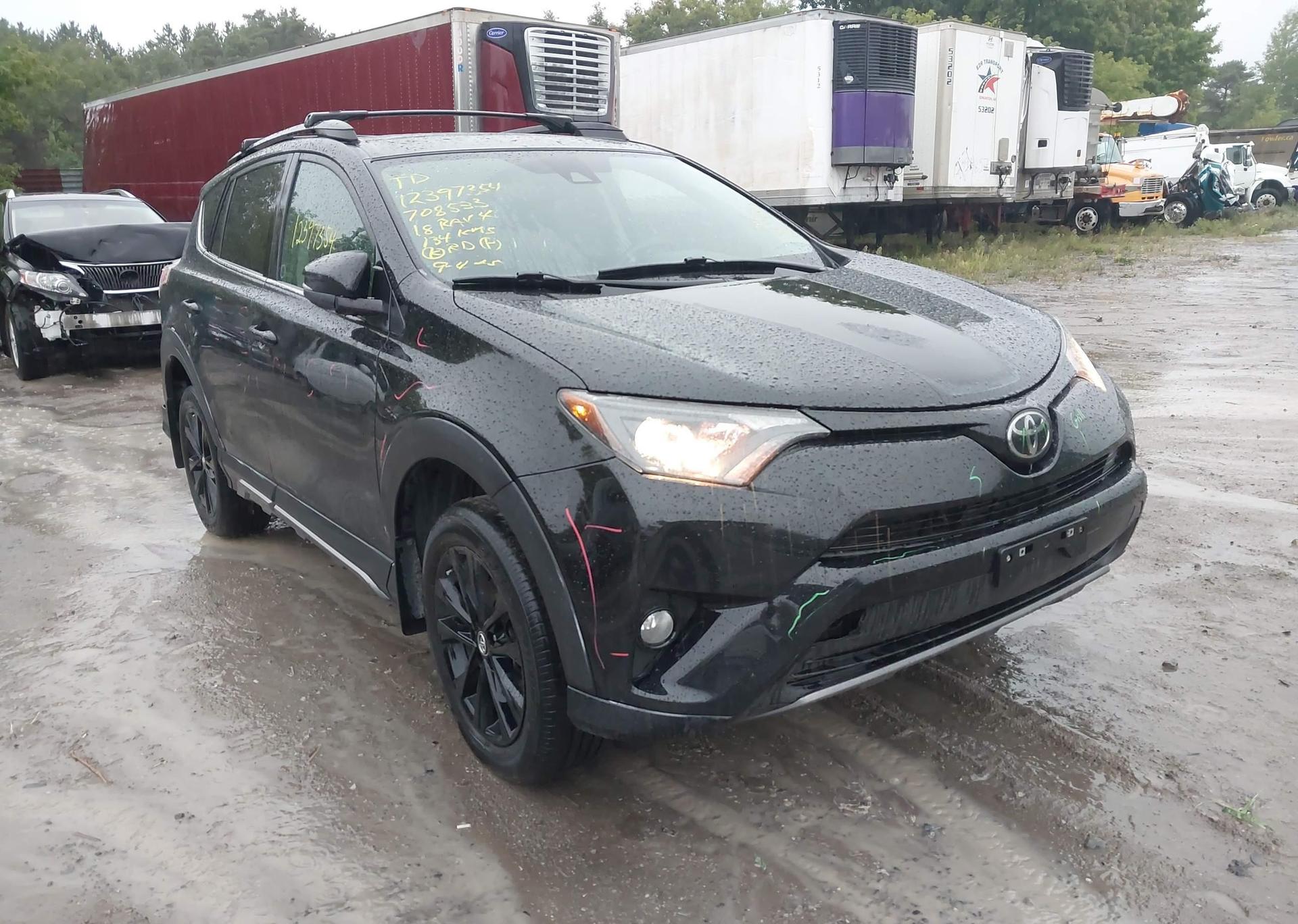 2018 TOYOTA RAV4 XLE
