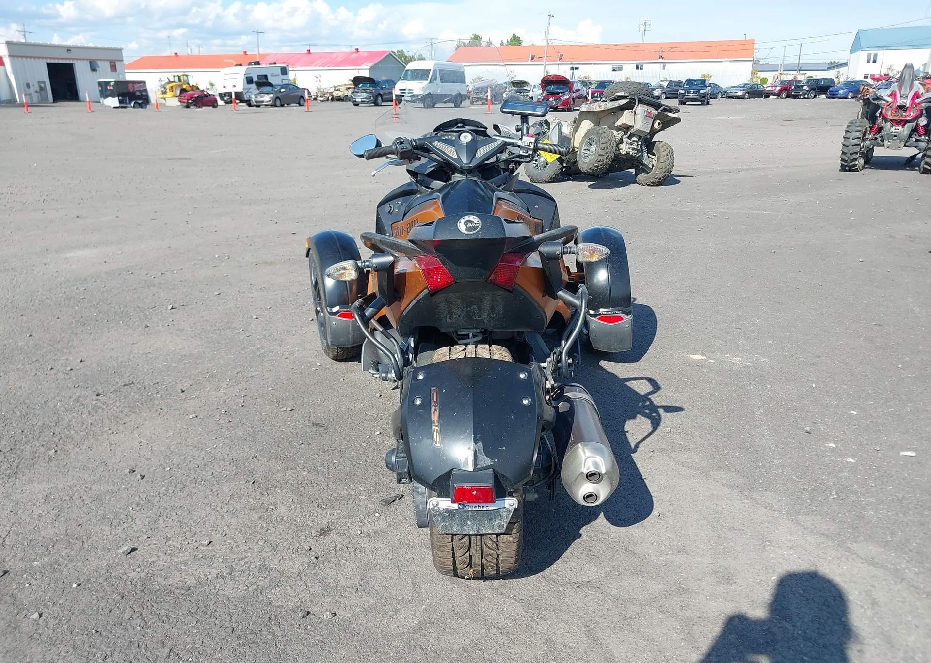 2011 CAN-AM SPYDER ROADSTER RS