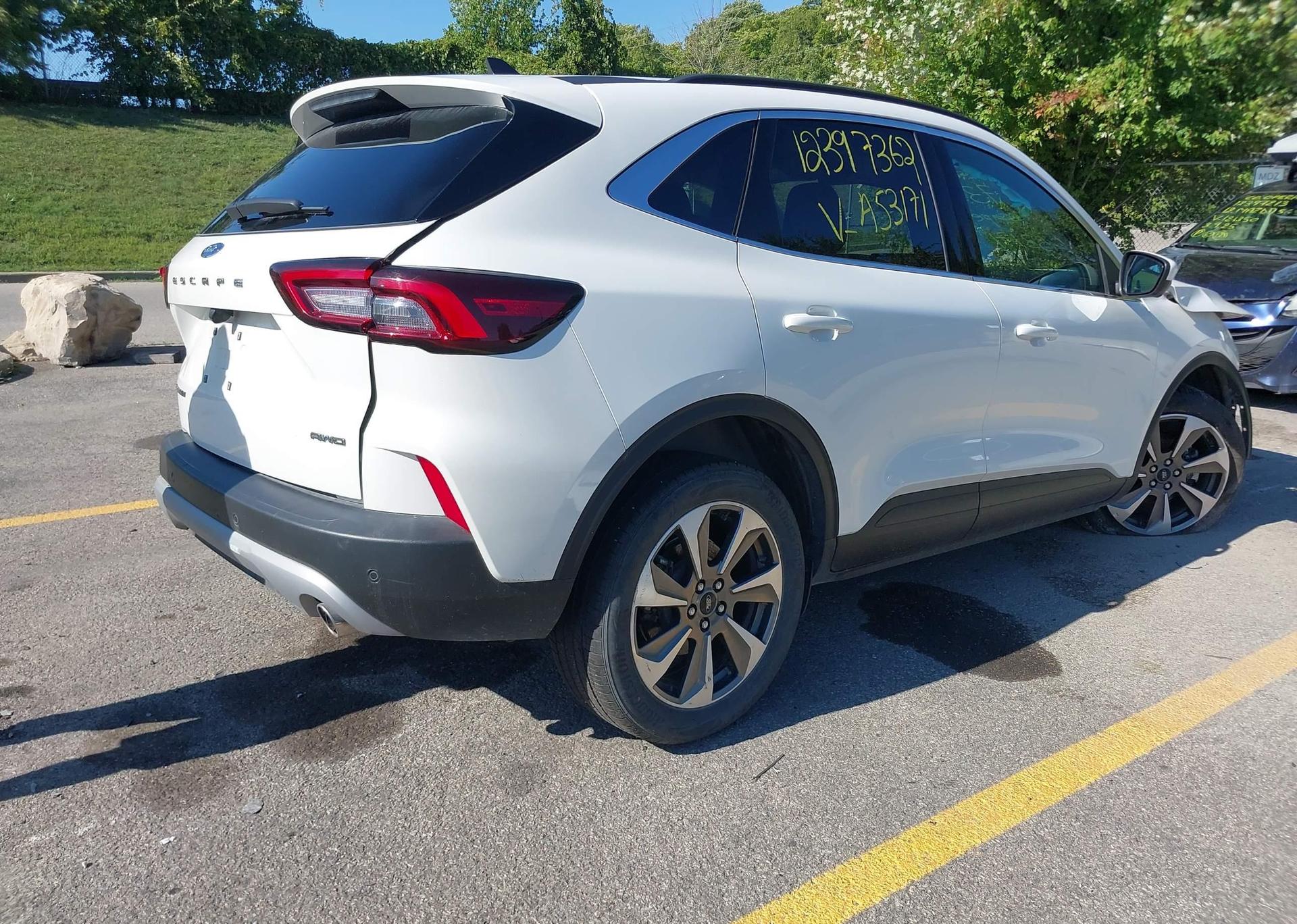2024 FORD ESCAPE PLATINUM