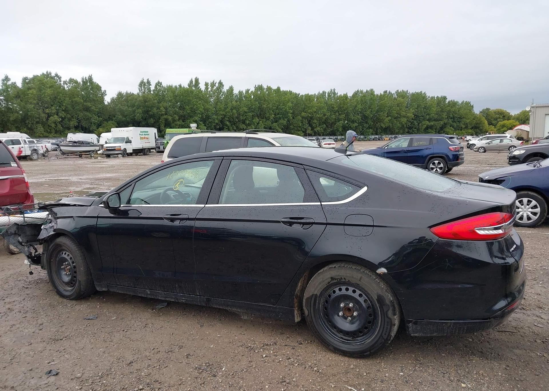 2017 FORD FUSION SE