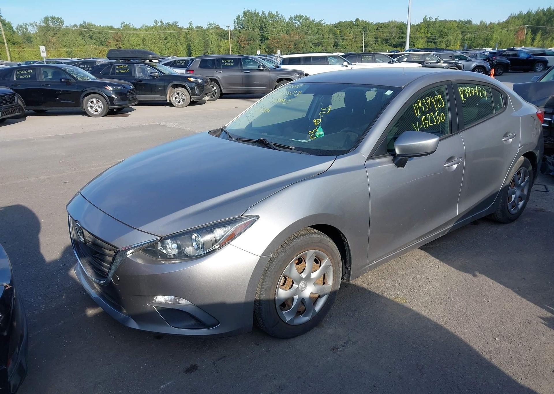 2015 MAZDA MAZDA3