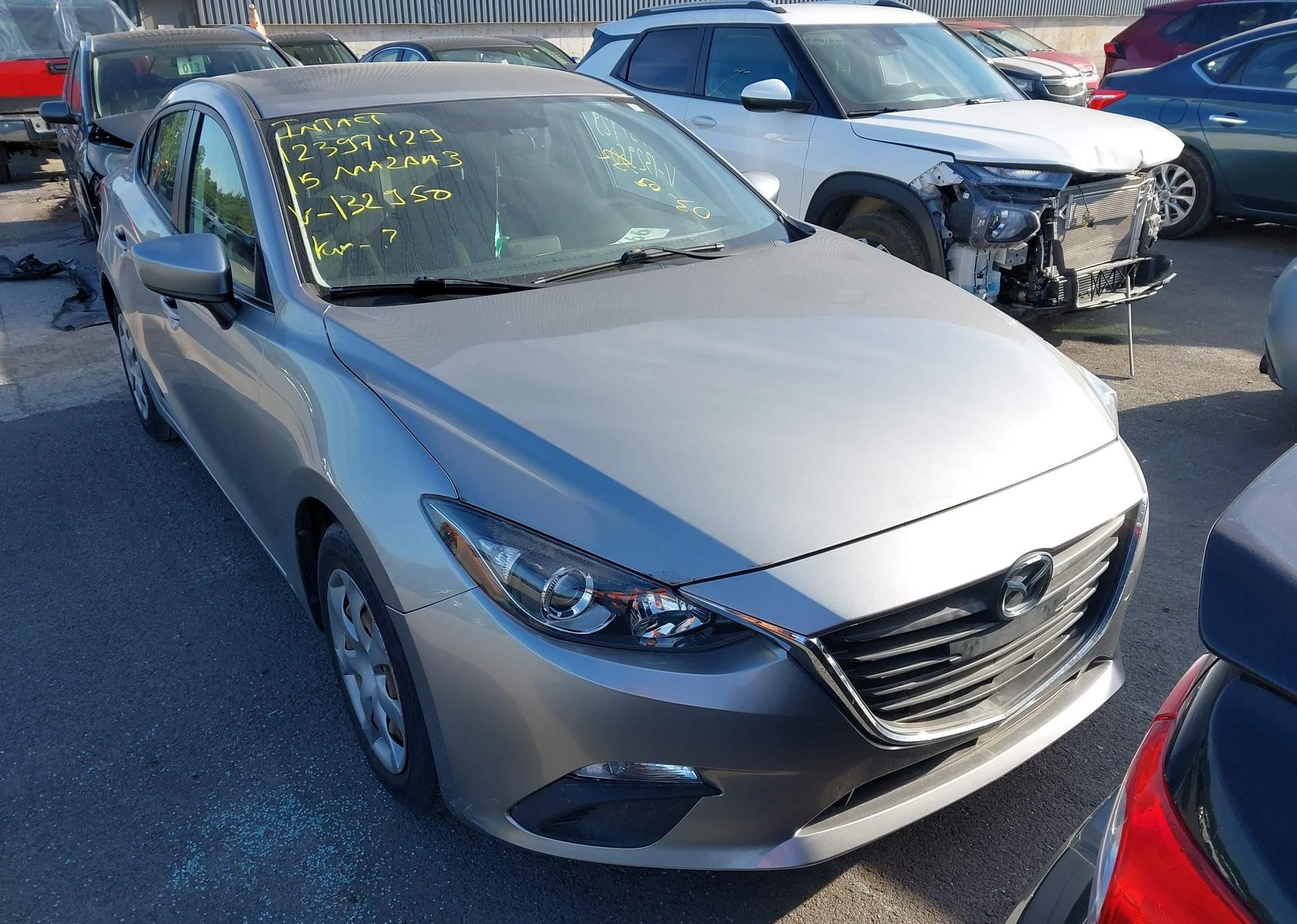 2015 MAZDA MAZDA3