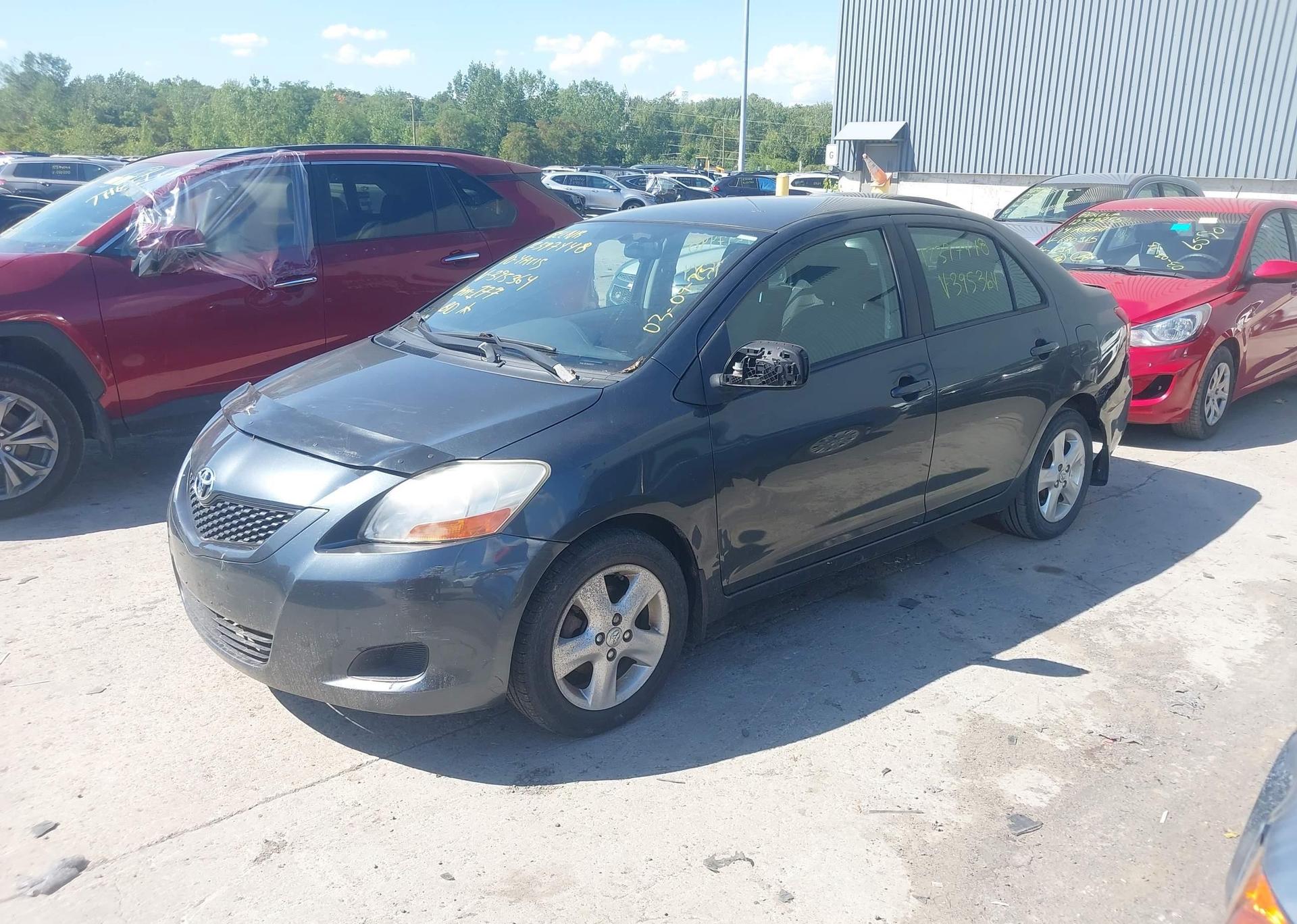 2010 TOYOTA YARIS