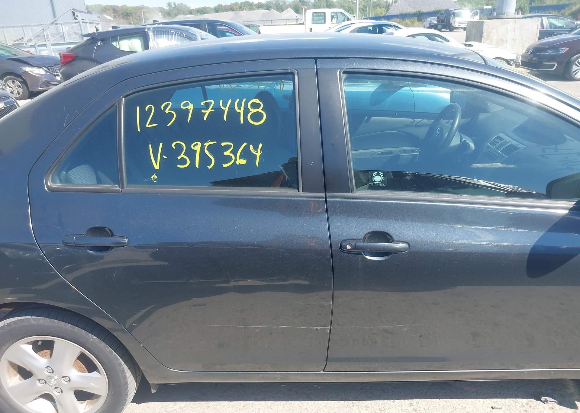 2010 TOYOTA YARIS