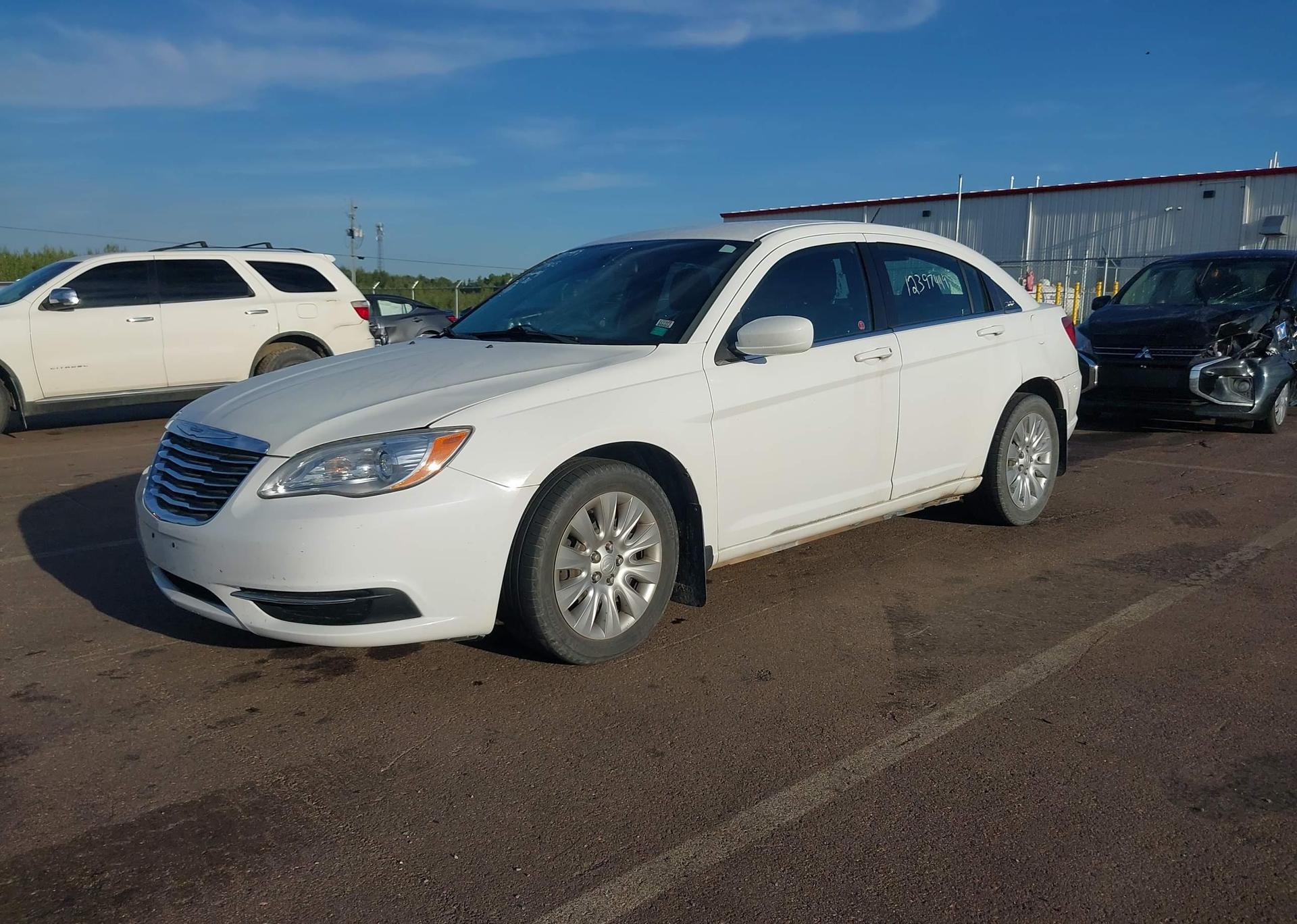 2012 CHRYSLER 200 LX