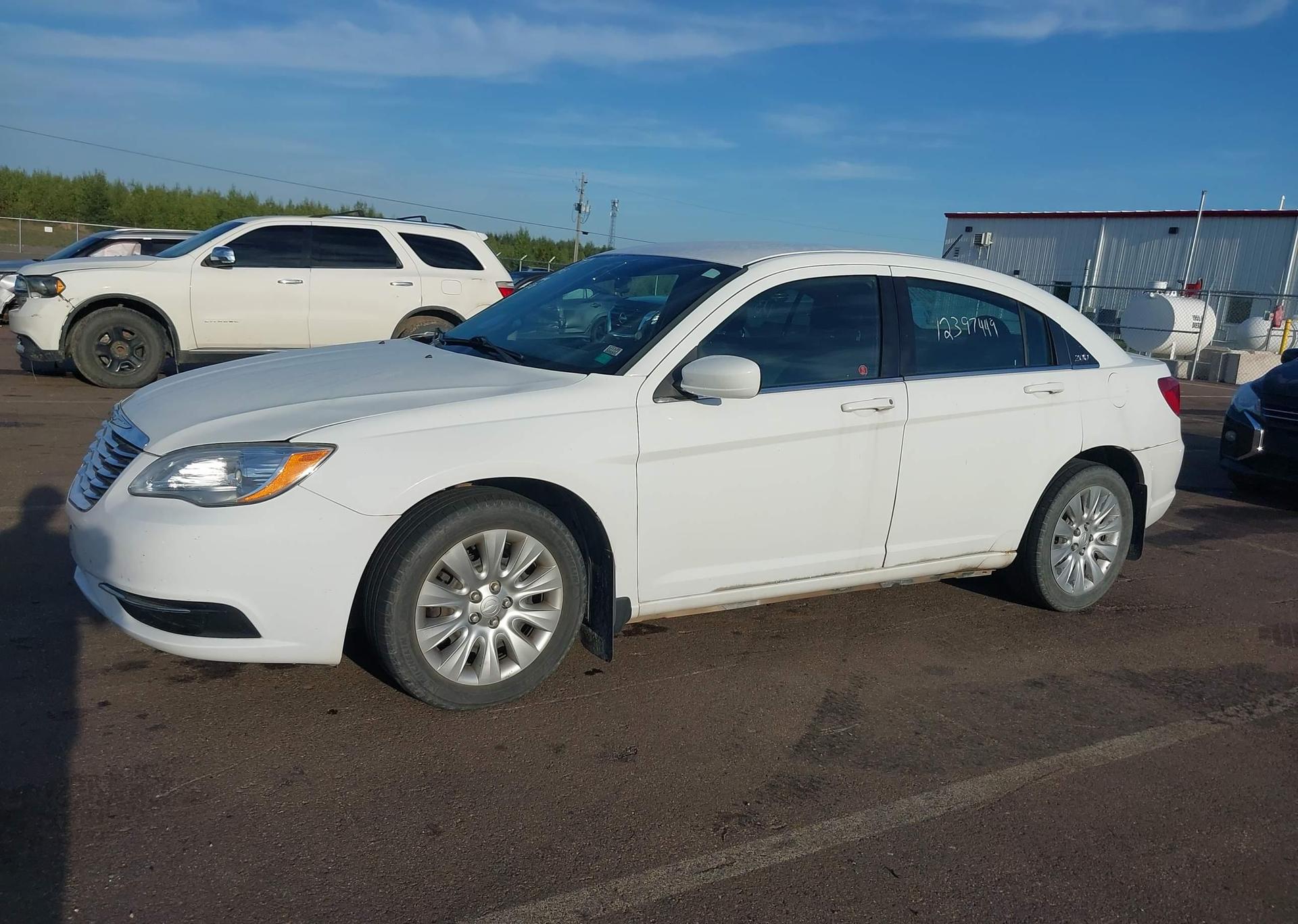 2012 CHRYSLER 200 LX