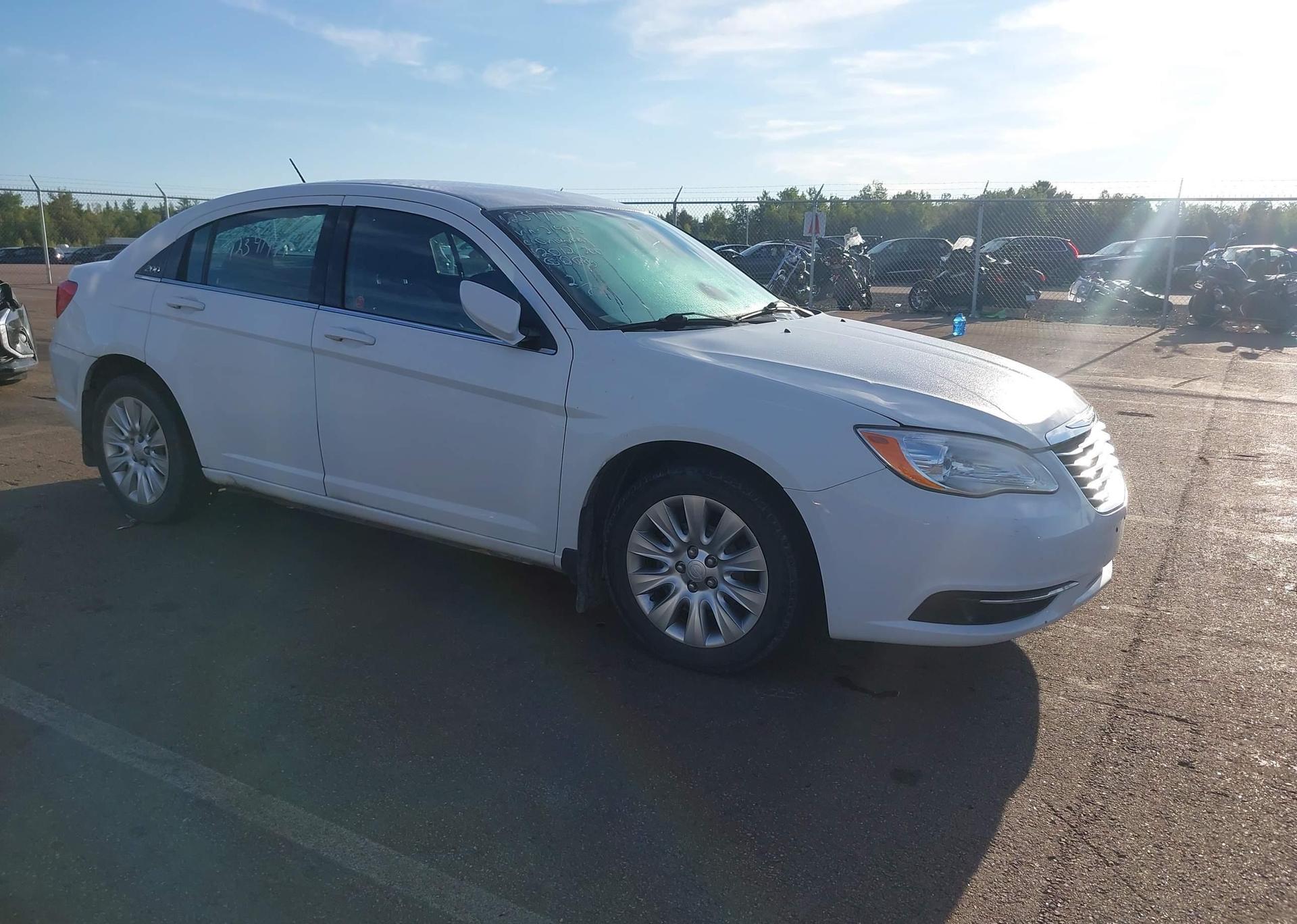 2012 CHRYSLER 200 LX