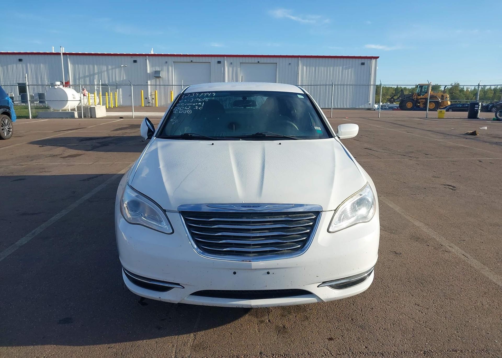 2012 CHRYSLER 200 LX