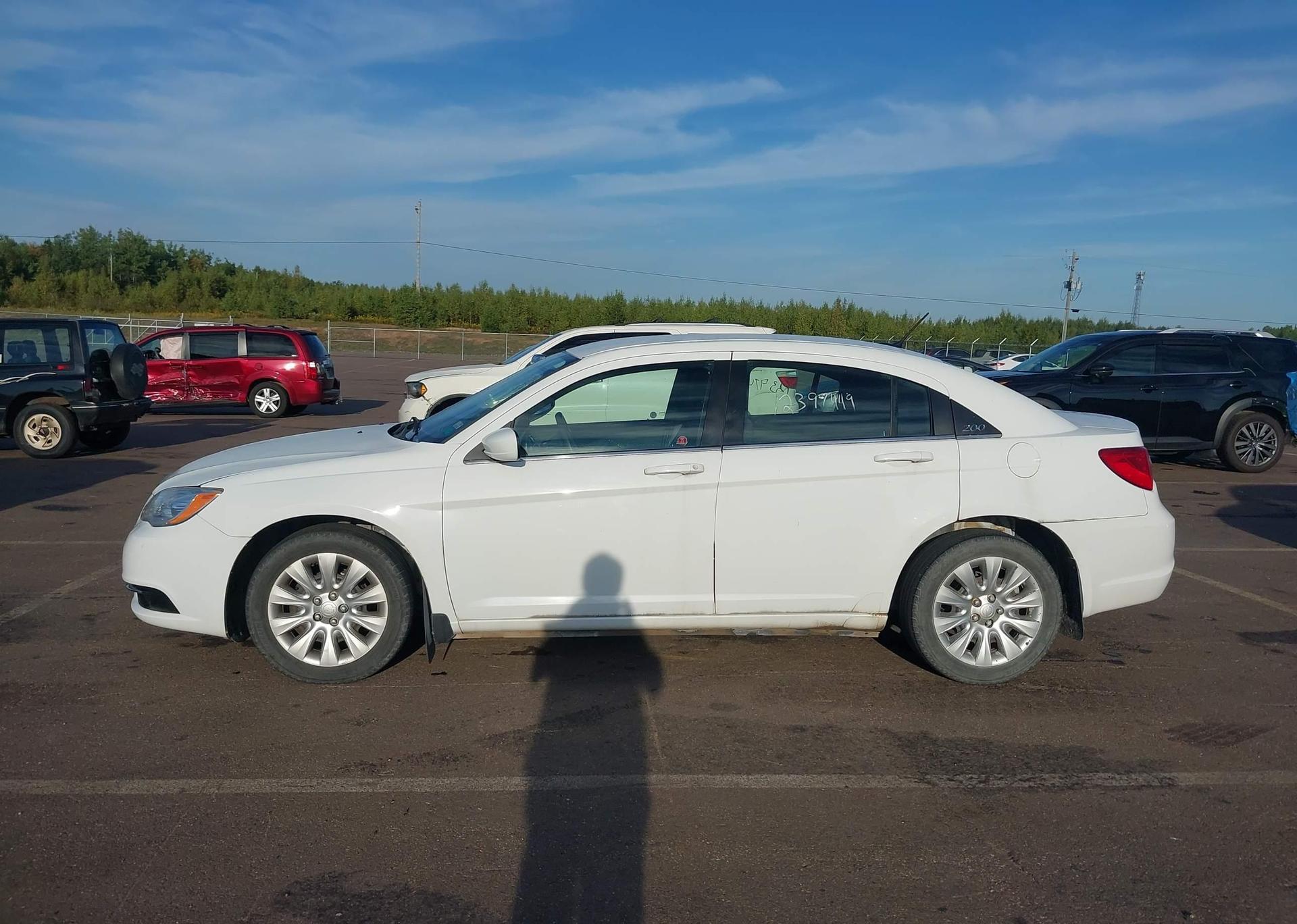 2012 CHRYSLER 200 LX