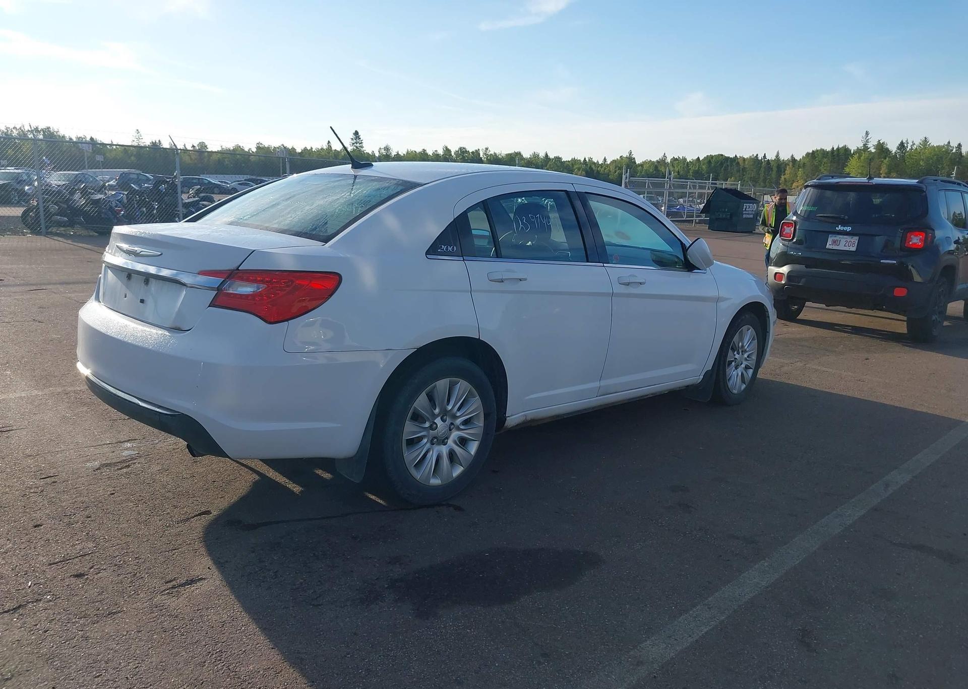 2012 CHRYSLER 200 LX