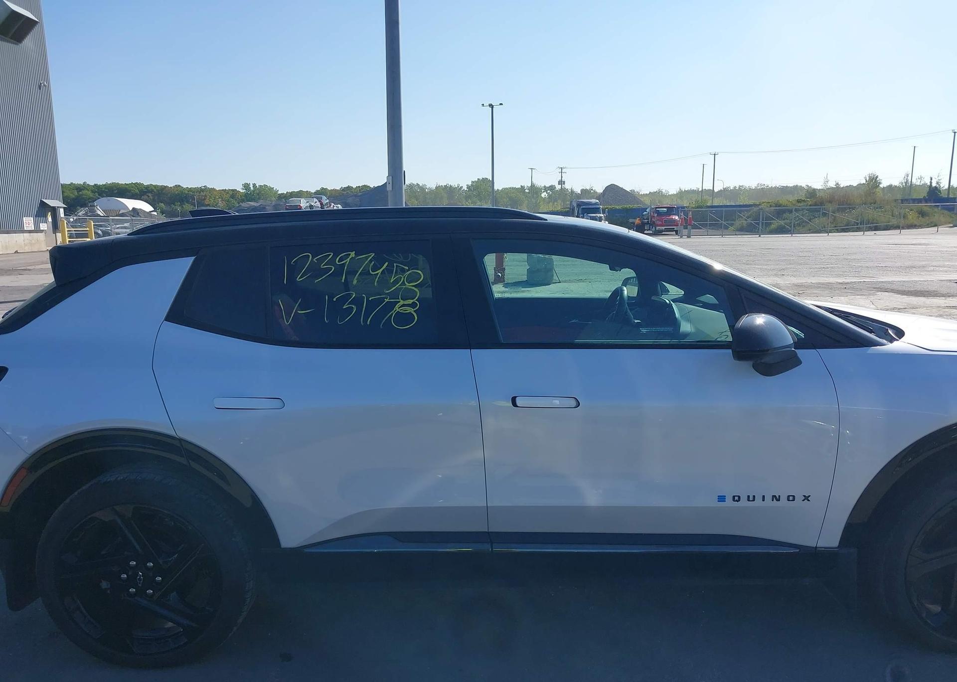 2025 CHEVROLET EQUINOX EV RS