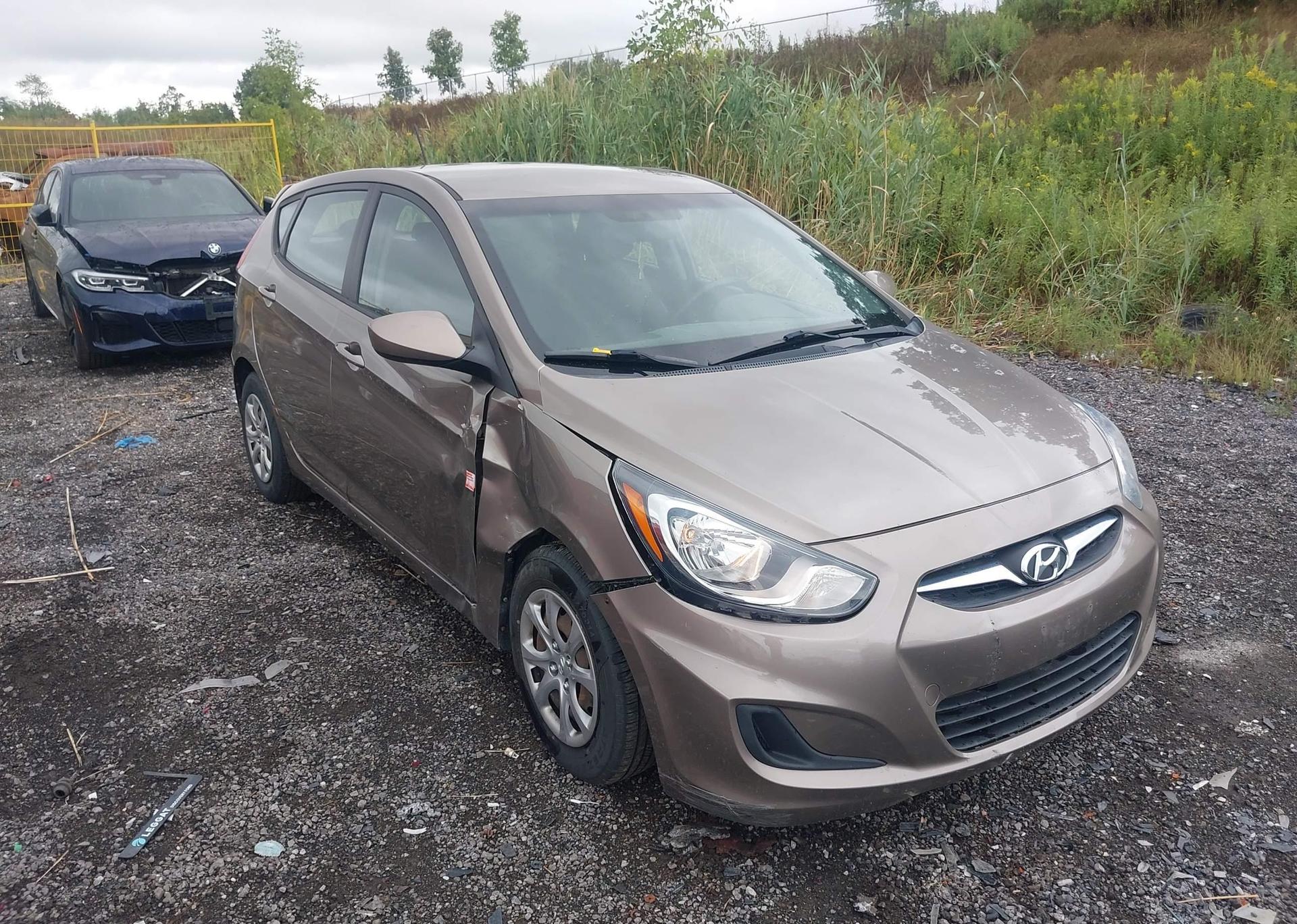 2014 HYUNDAI ACCENT GL