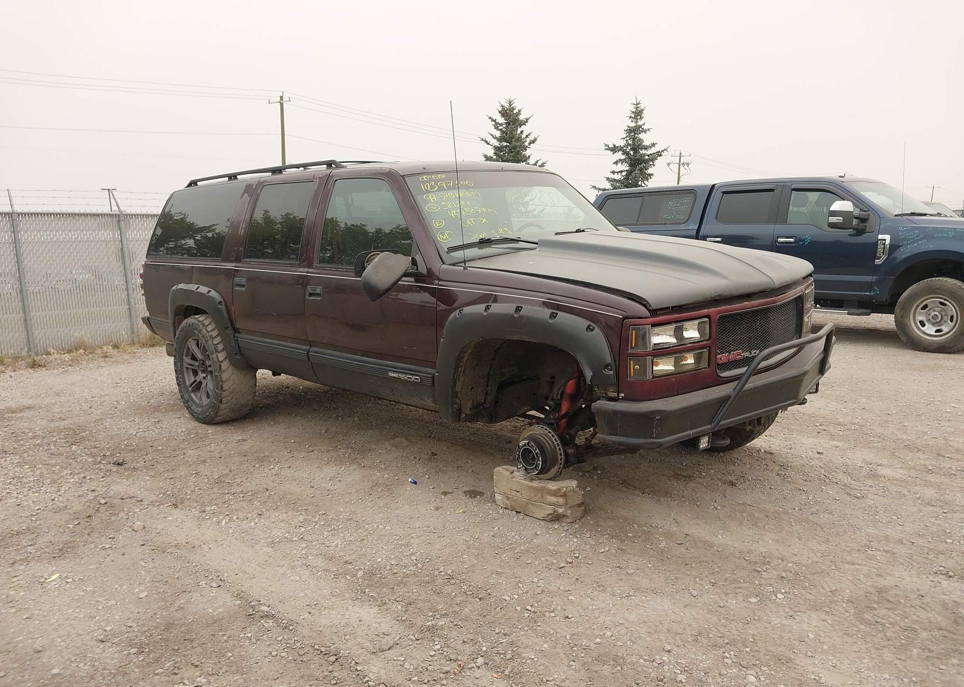 1997 GMC SUBURBAN K1500