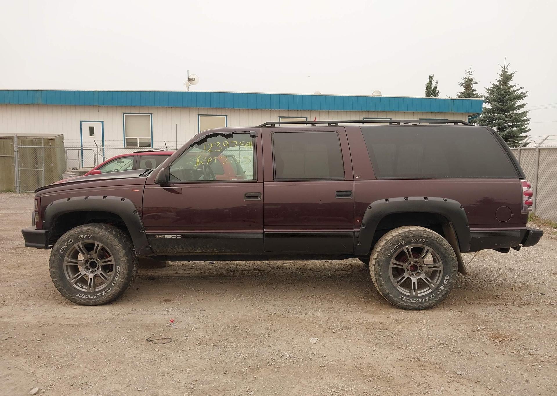 1997 GMC SUBURBAN K1500