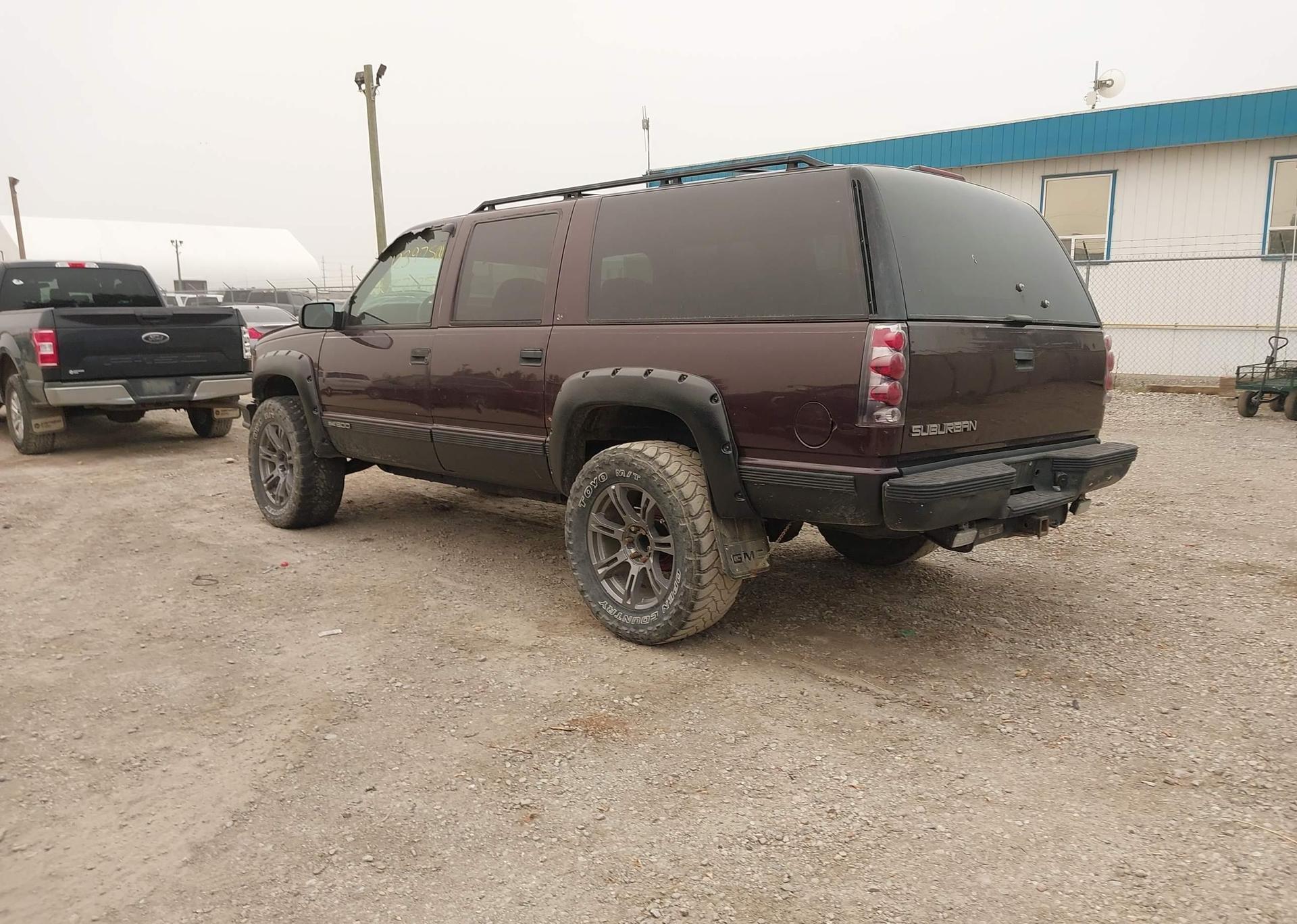 1997 GMC SUBURBAN K1500