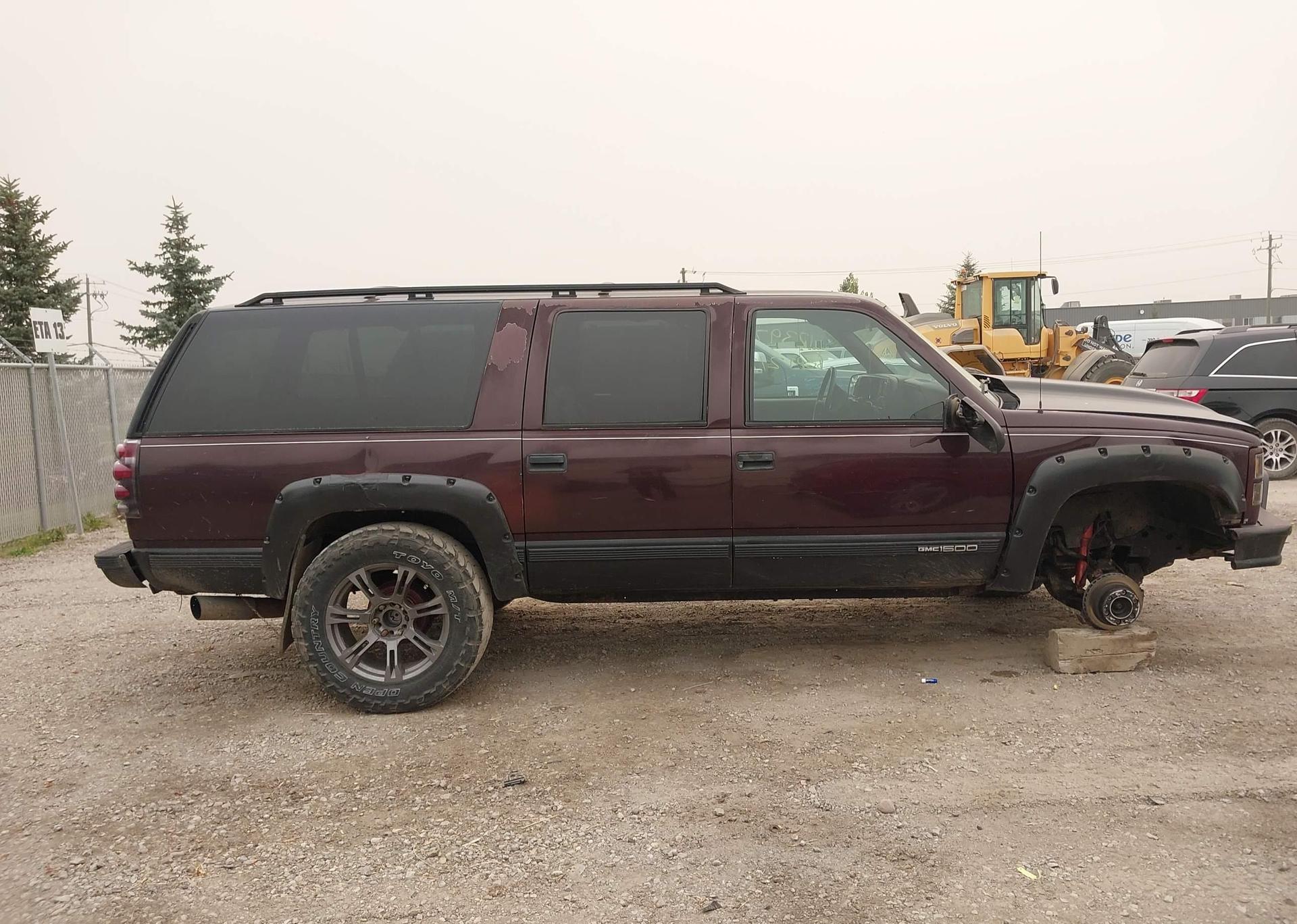 1997 GMC SUBURBAN K1500