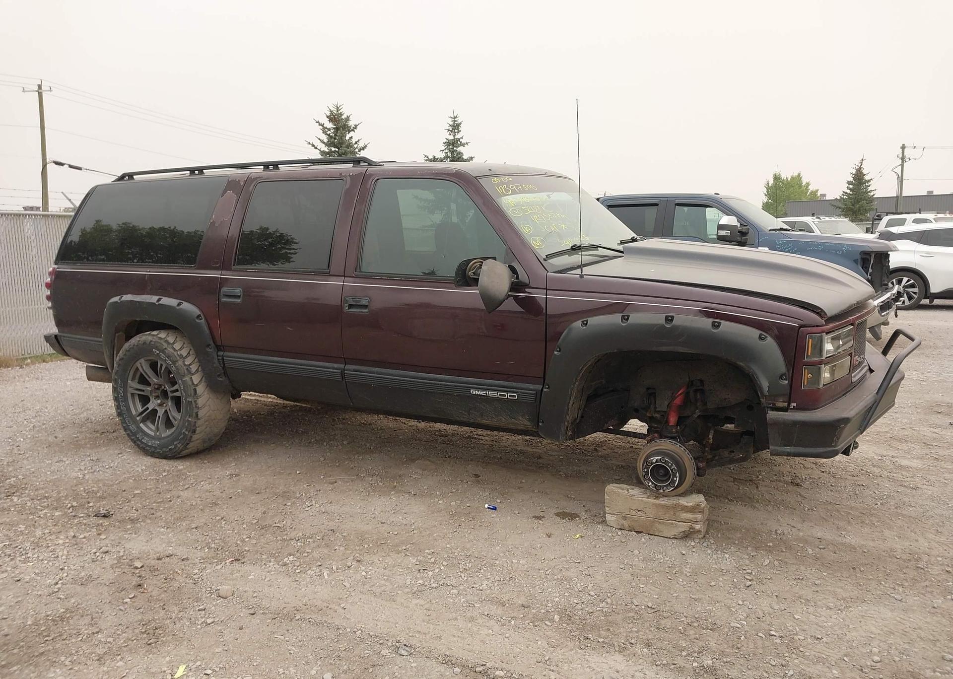 1997 GMC SUBURBAN K1500