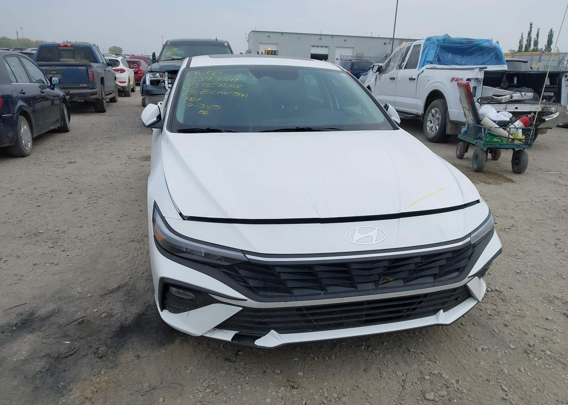 2025 HYUNDAI ELANTRA PREFERRED W