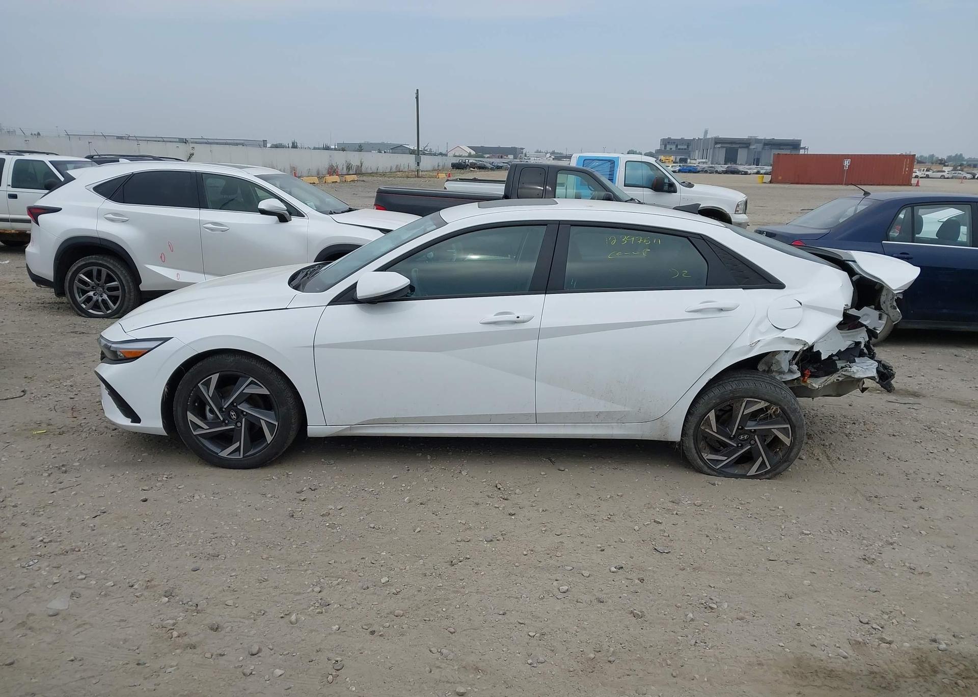 2025 HYUNDAI ELANTRA PREFERRED W
