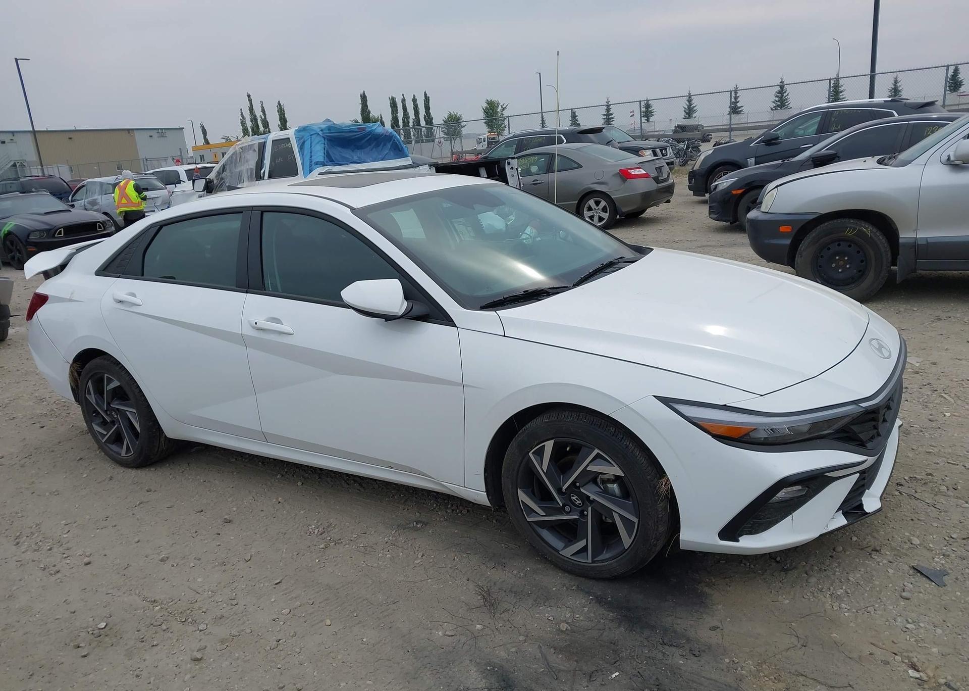 2025 HYUNDAI ELANTRA PREFERRED W