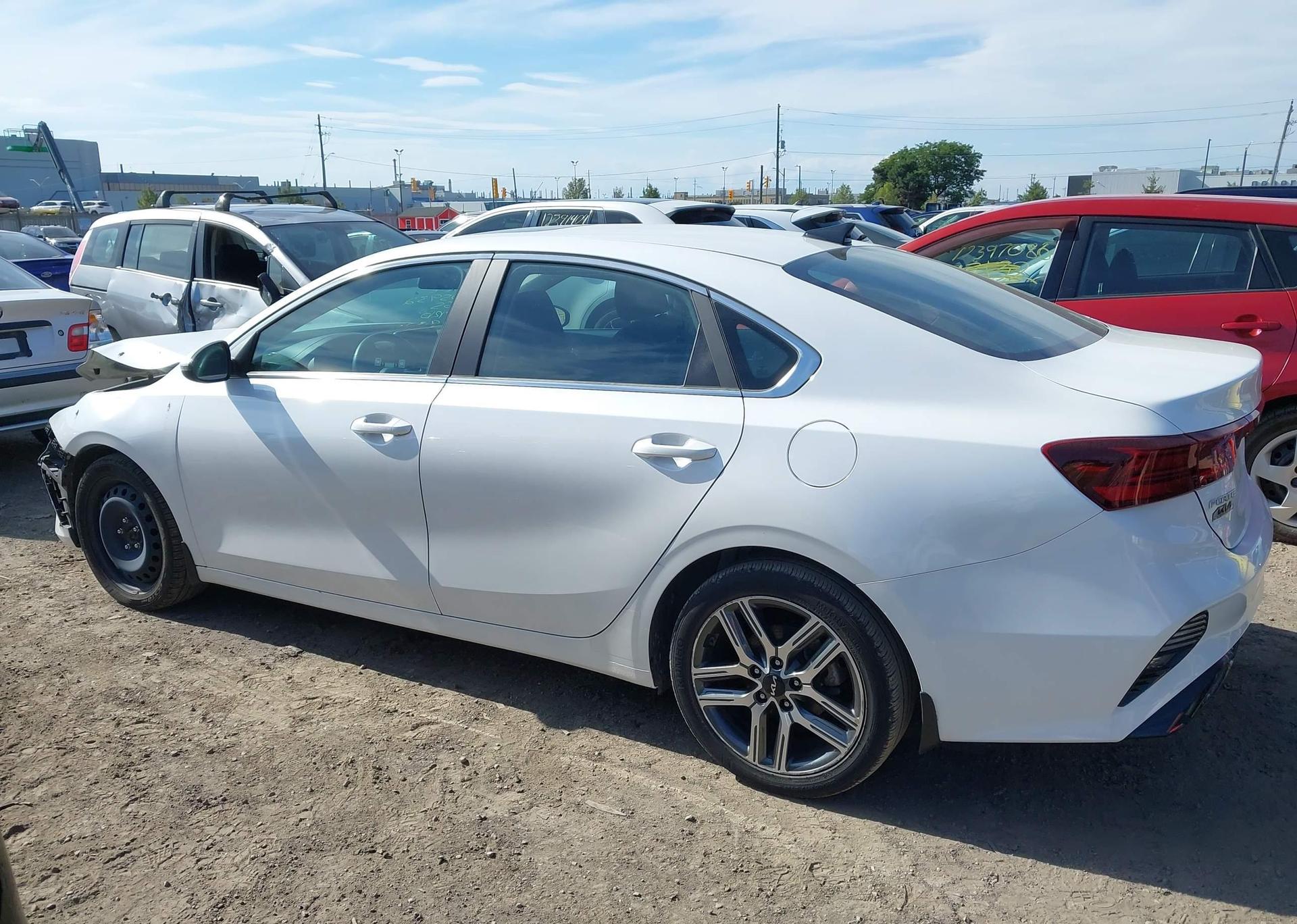 2023 KIA FORTE EX