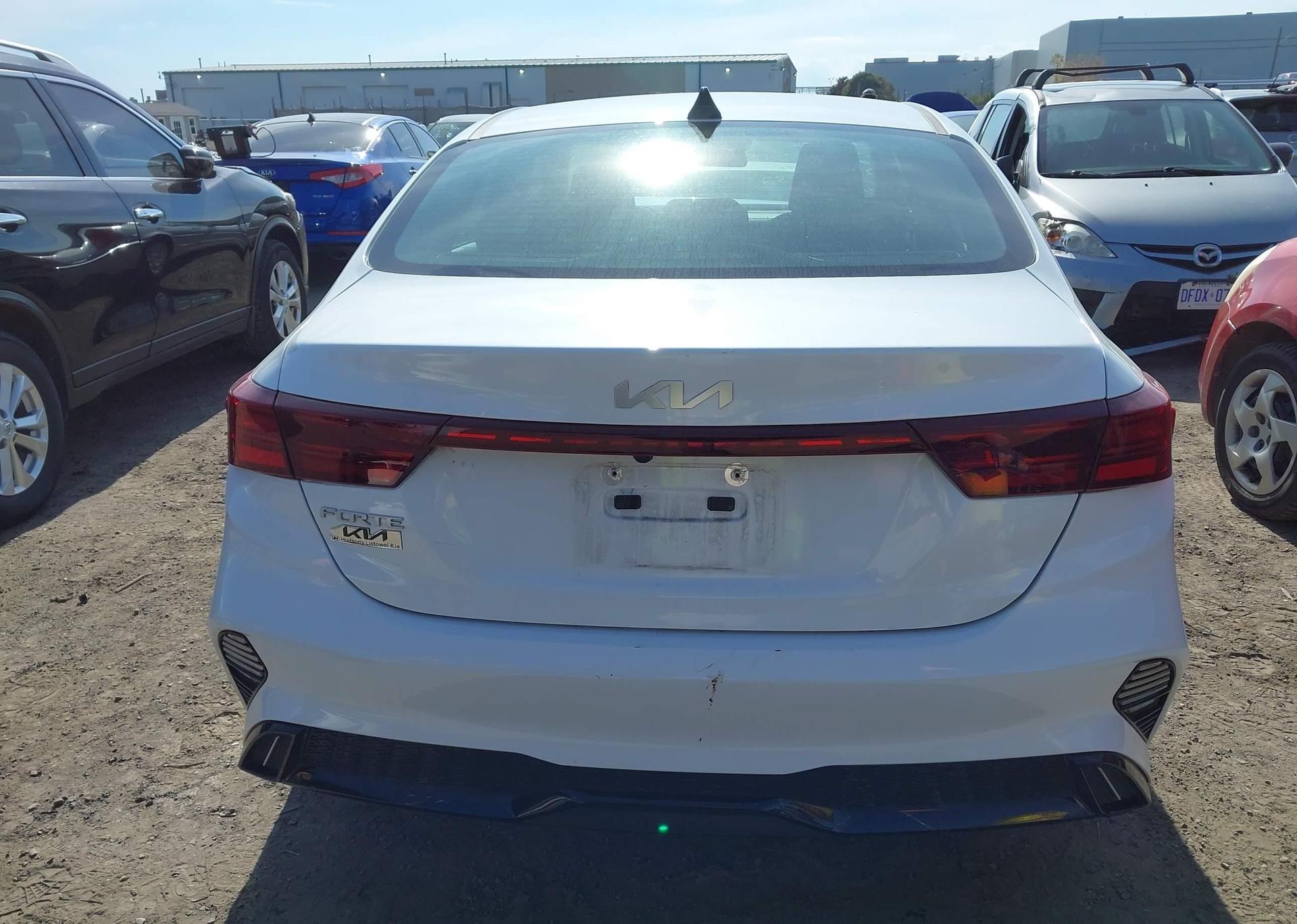 2023 KIA FORTE EX