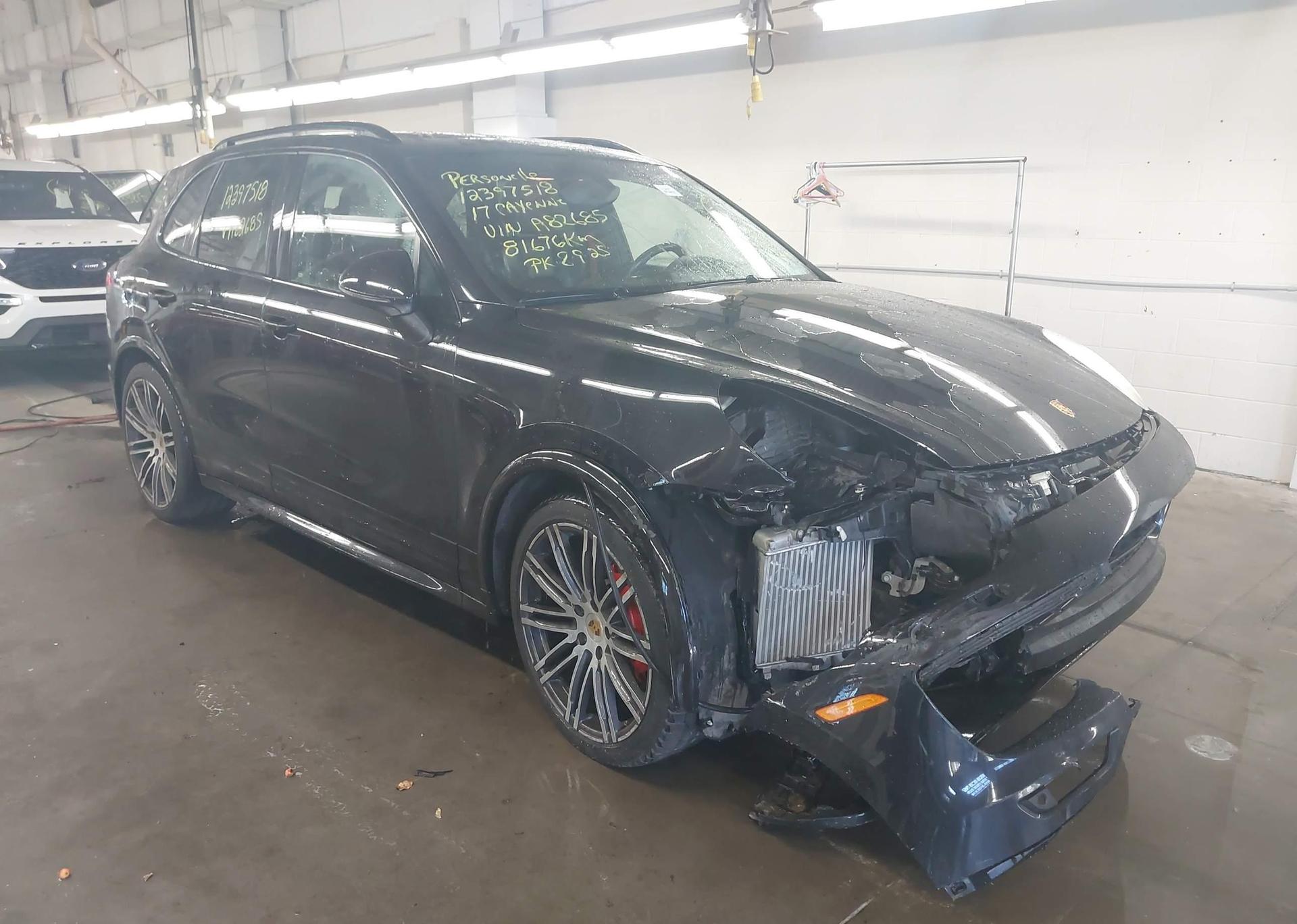 2017 PORSCHE CAYENNE GTS
