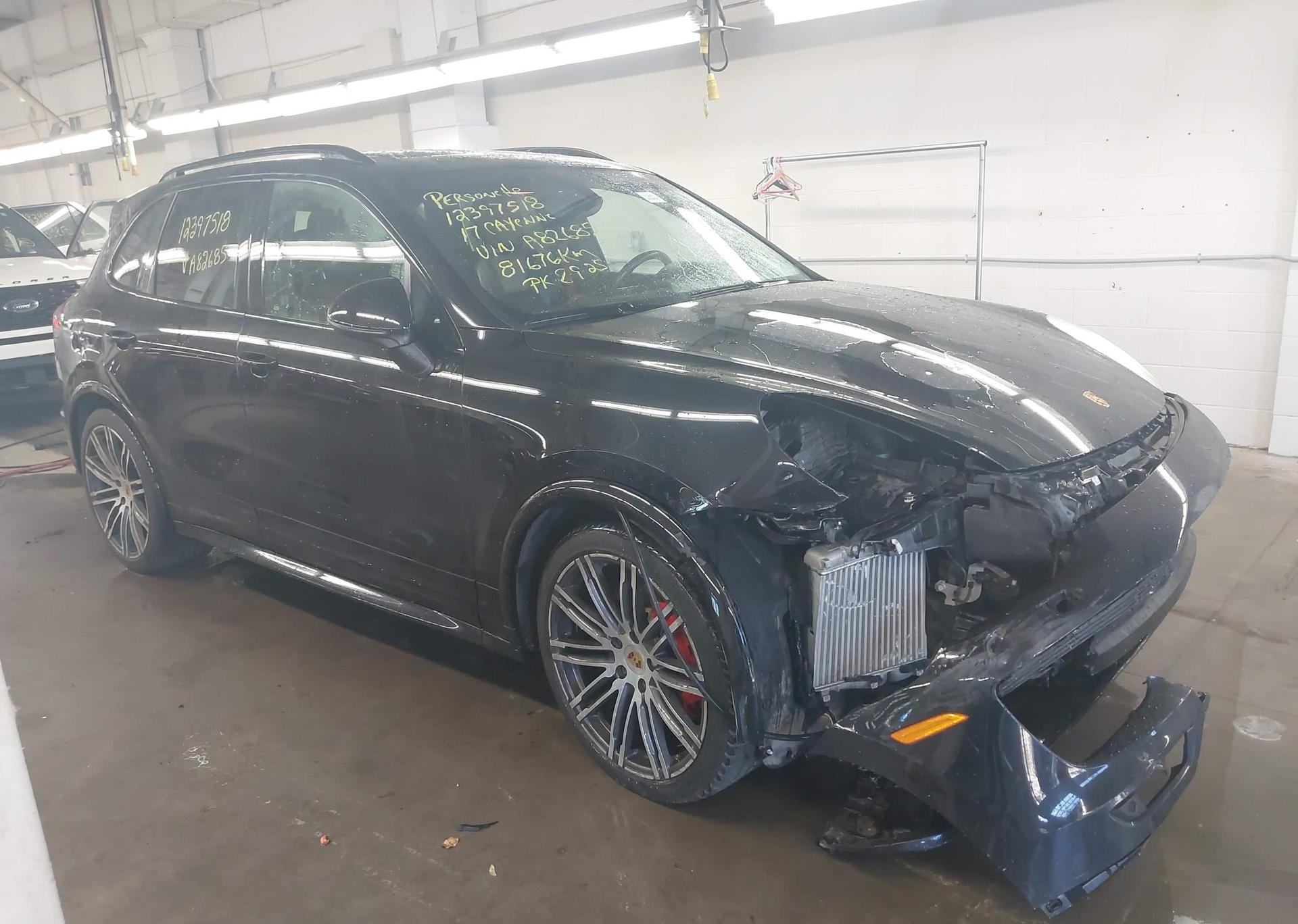 2017 PORSCHE CAYENNE GTS