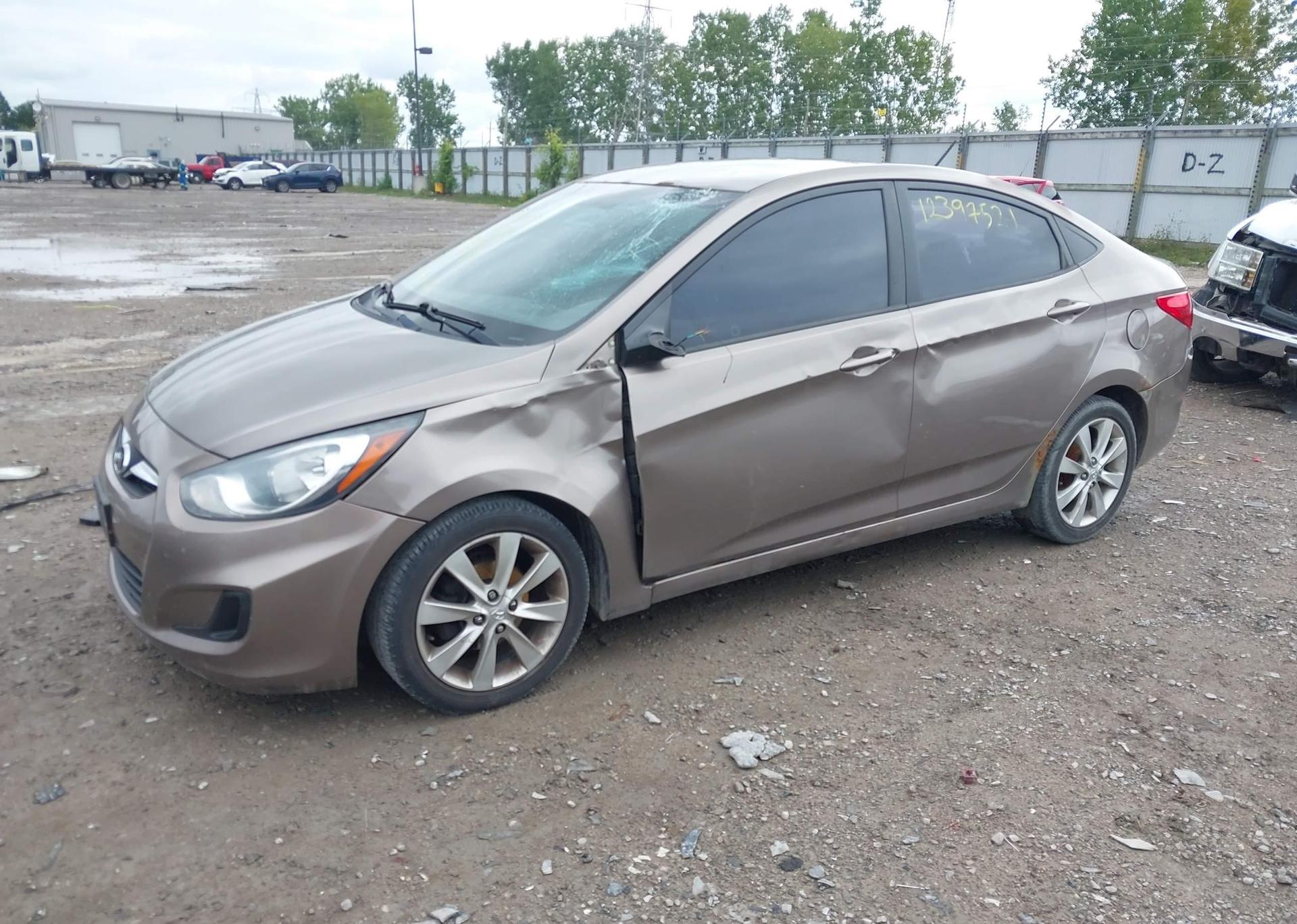 2012 HYUNDAI ACCENT GL