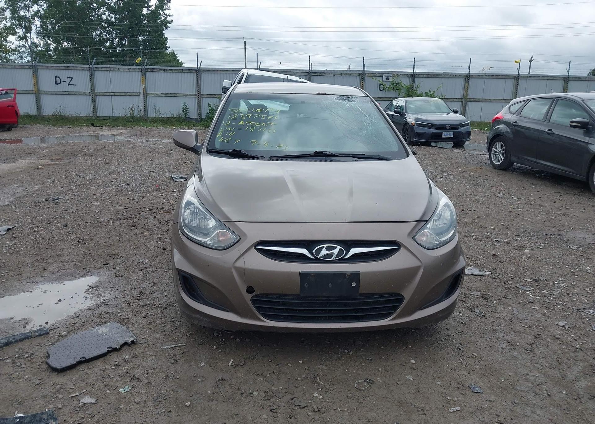 2012 HYUNDAI ACCENT GL
