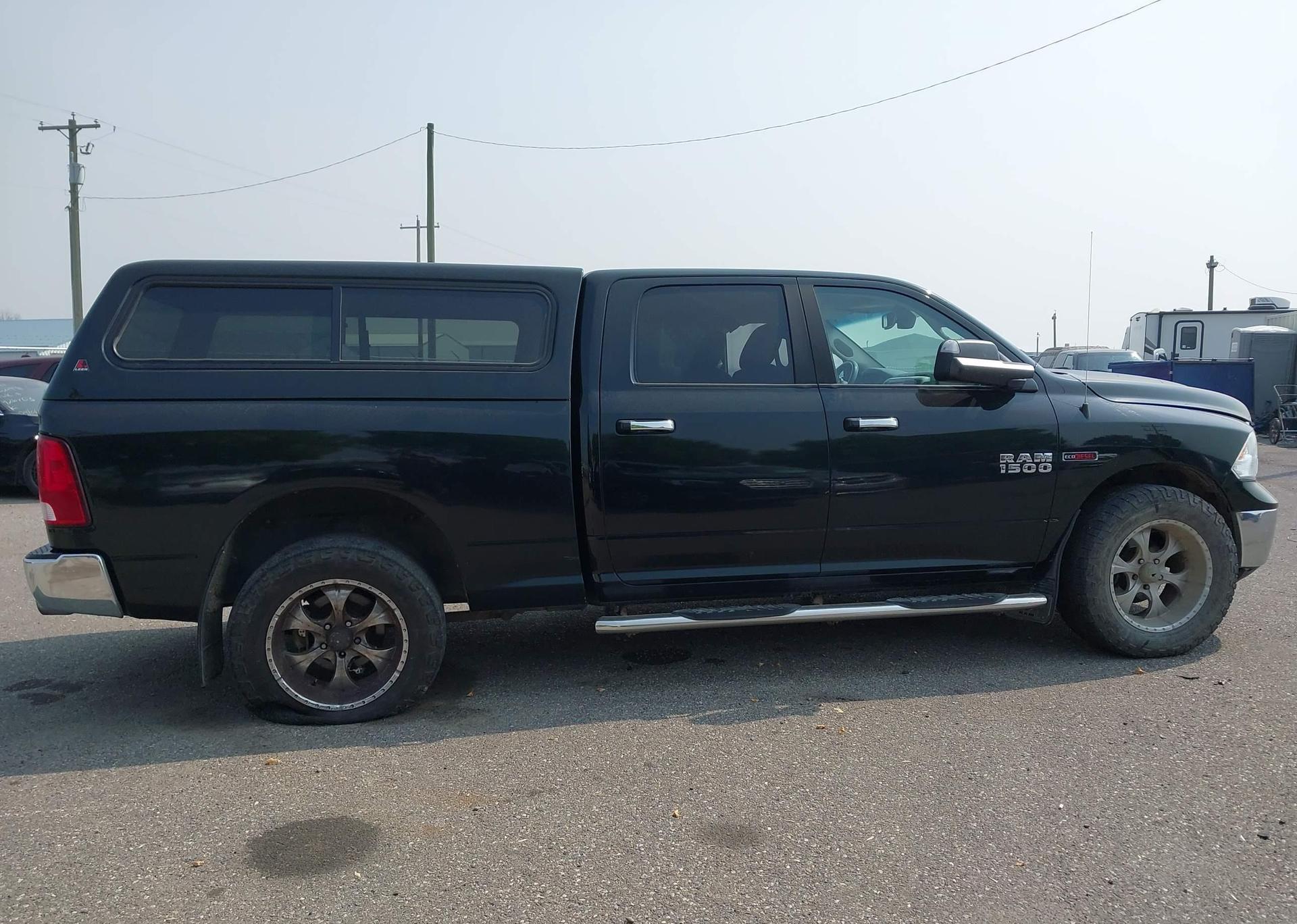 2016 RAM 1500 SLT