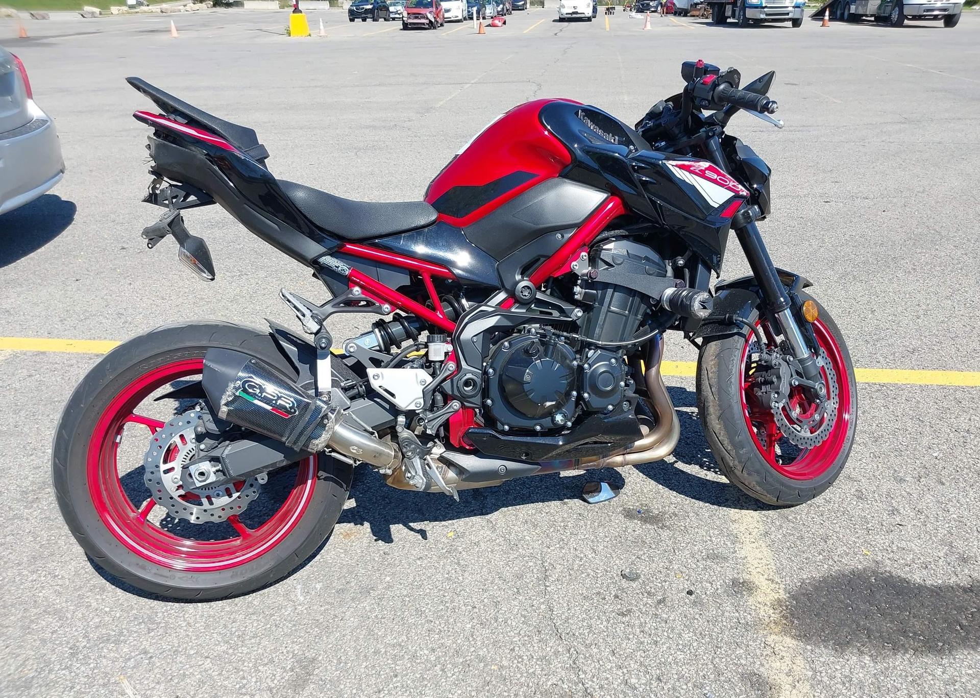 2024 KAWASAKI ZR900 F