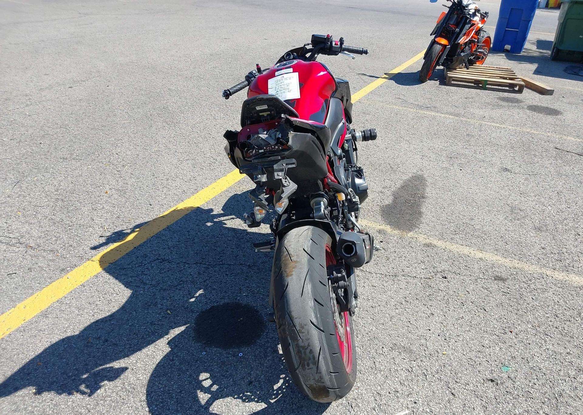 2024 KAWASAKI ZR900 F