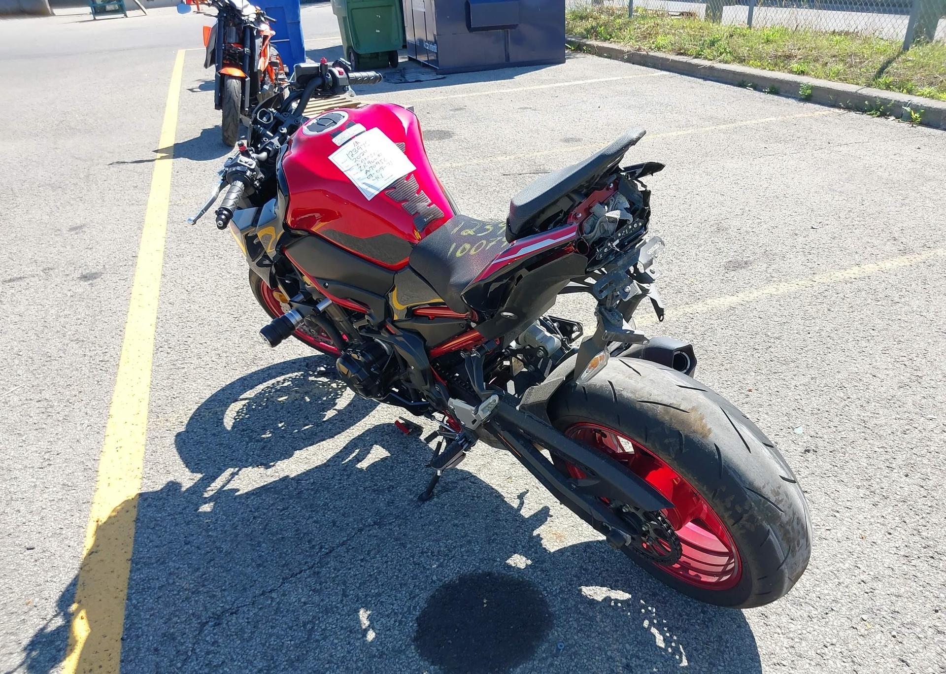 2024 KAWASAKI ZR900 F