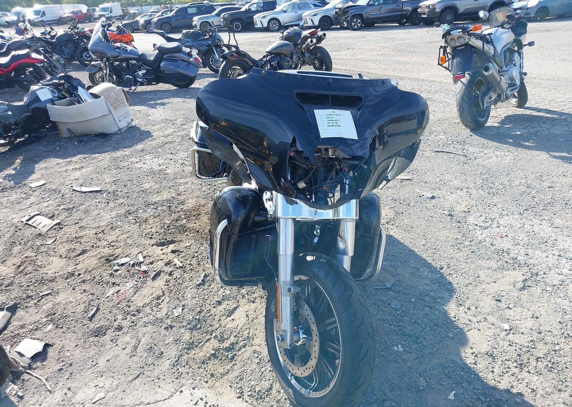 2019 HARLEY-DAVIDSON FLHTK