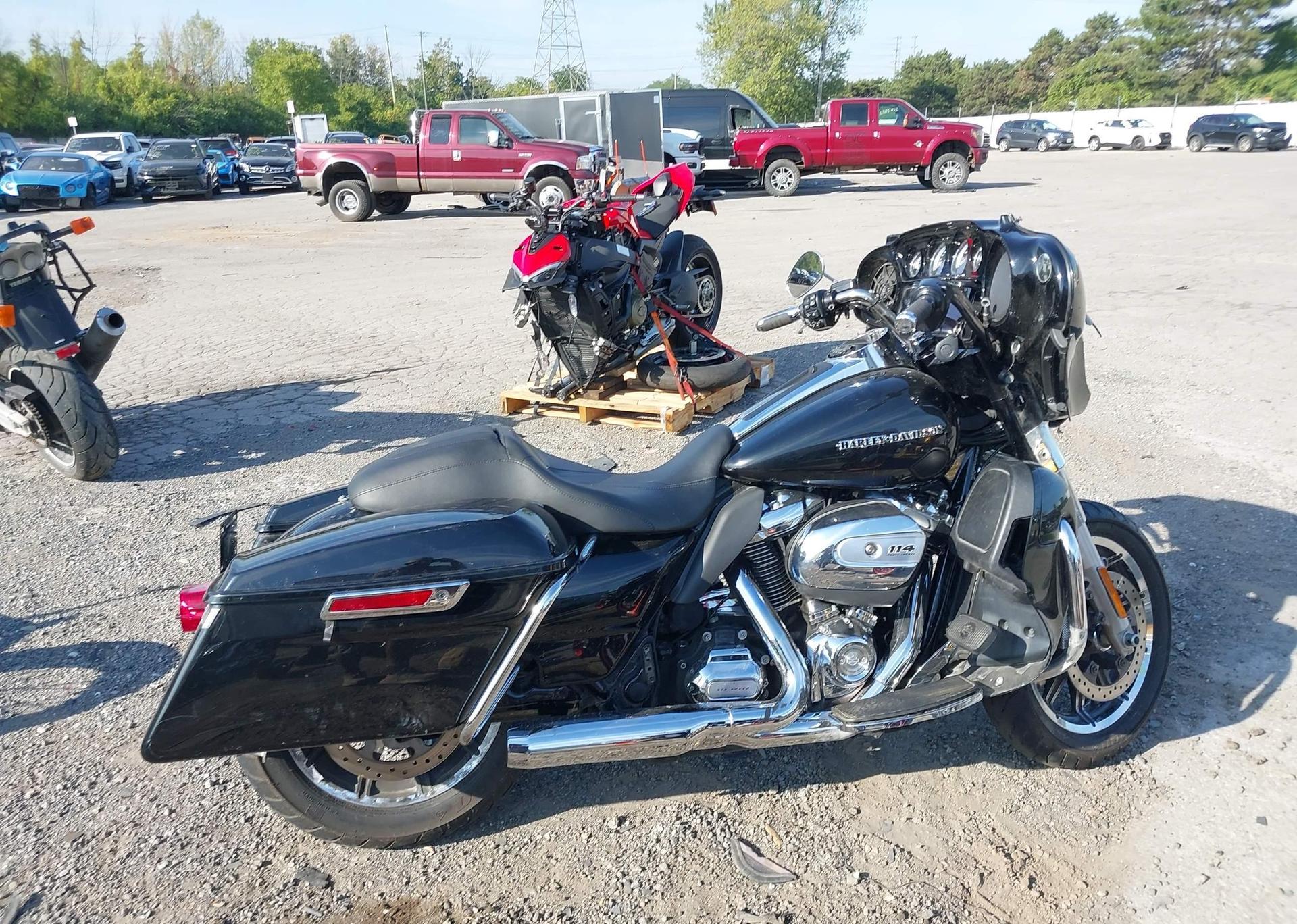 2019 HARLEY-DAVIDSON FLHTK