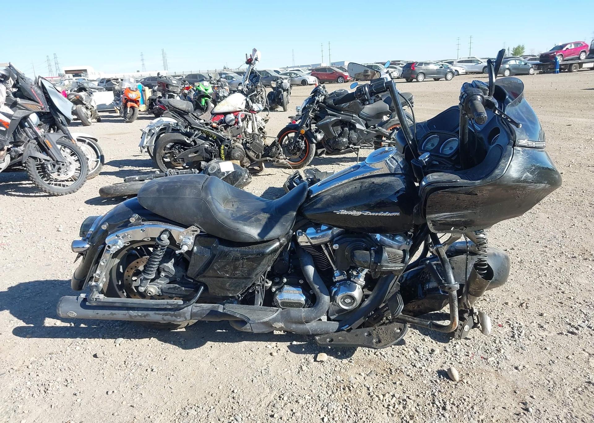2017 HARLEY-DAVIDSON FLTRX ROAD GLIDE