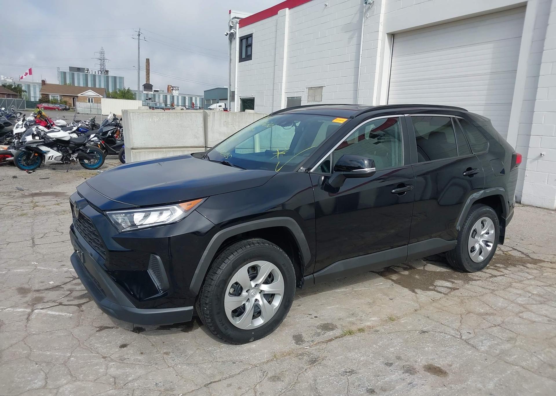 2021 TOYOTA RAV4 LE