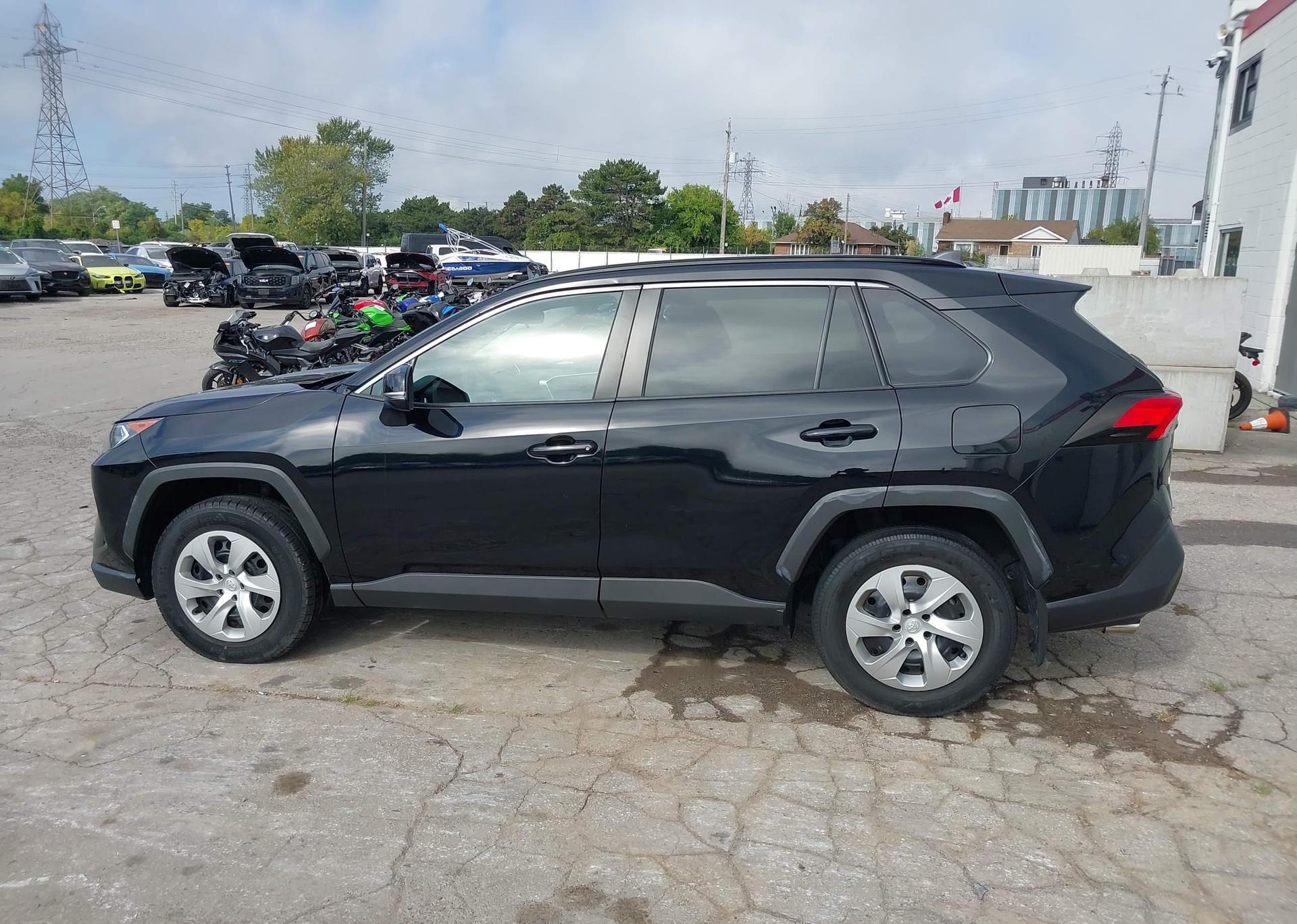 2021 TOYOTA RAV4 LE