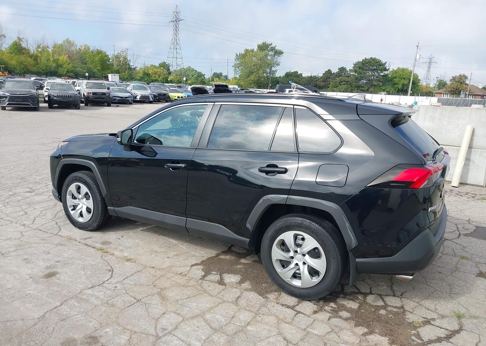 2021 TOYOTA RAV4 LE