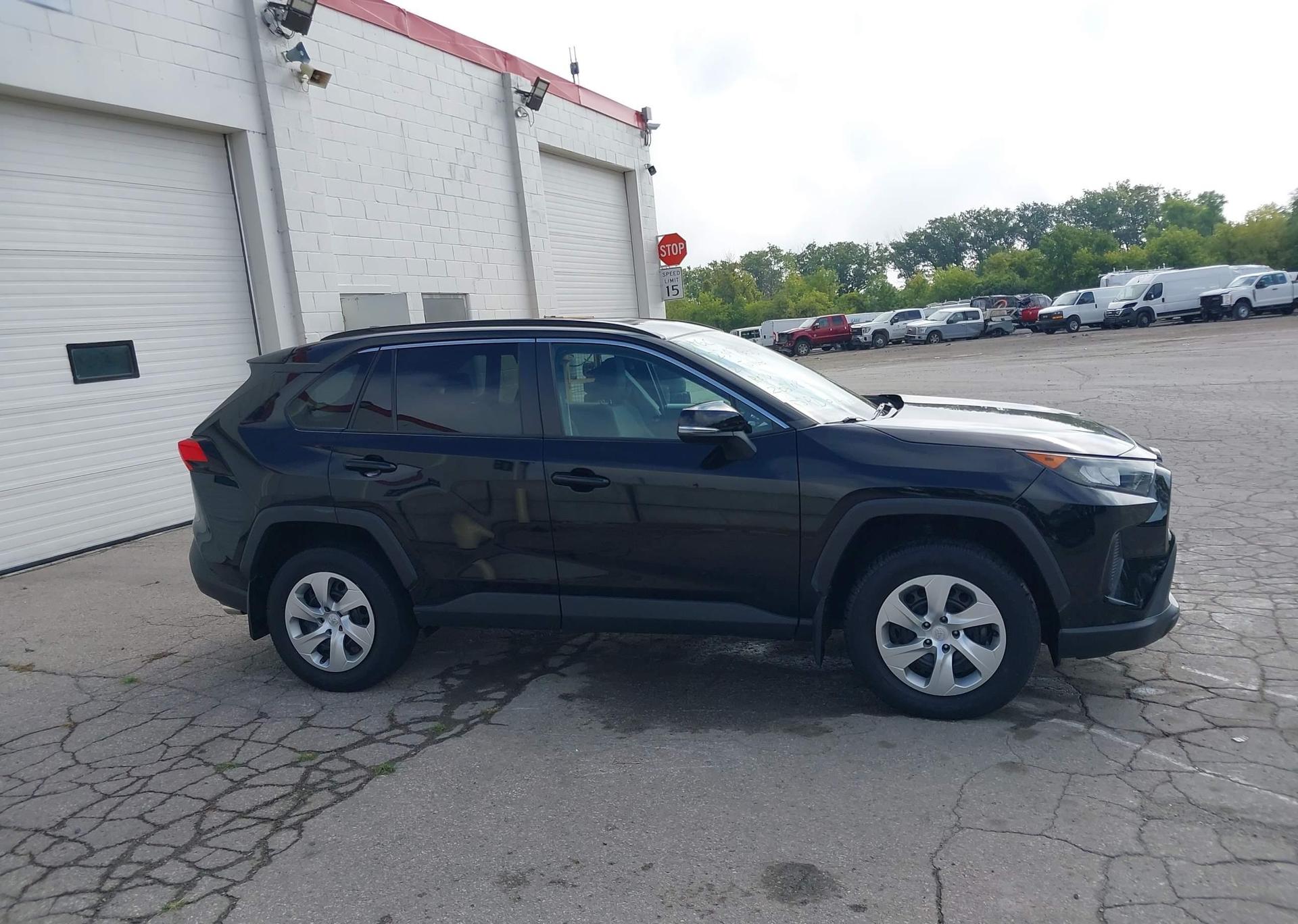 2021 TOYOTA RAV4 LE