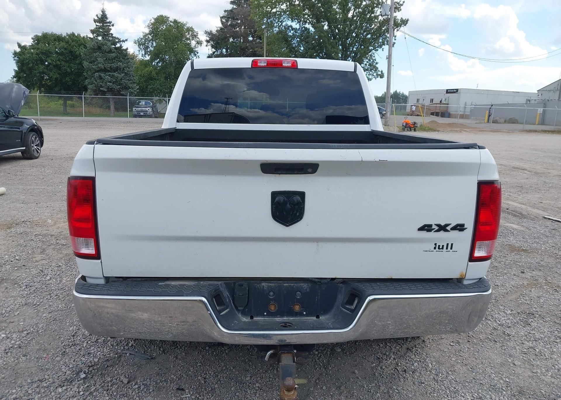 2016 RAM 1500 ST