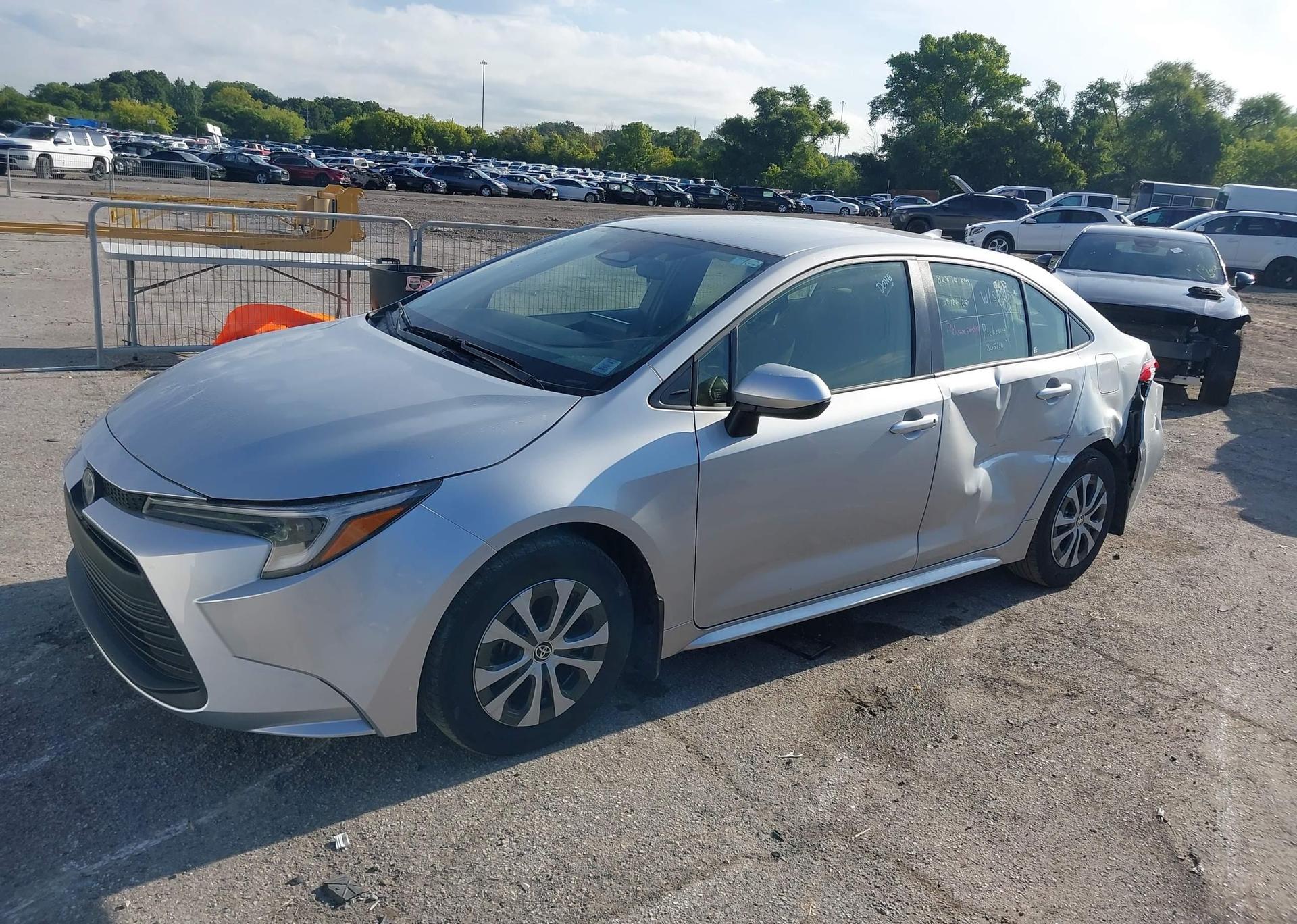 2023 TOYOTA COROLLA HYBRID LE
