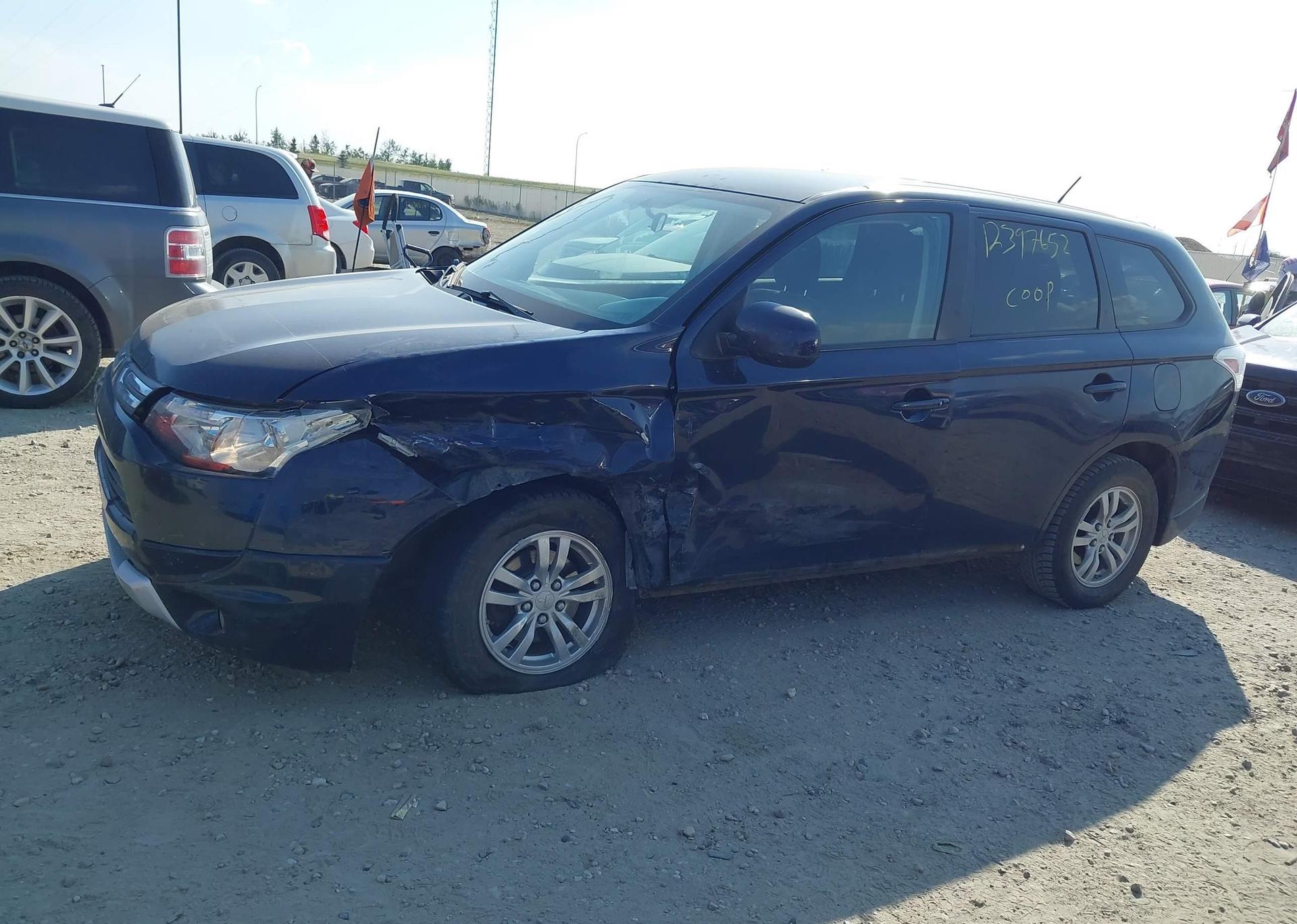 2014 MITSUBISHI OUTLANDER ES