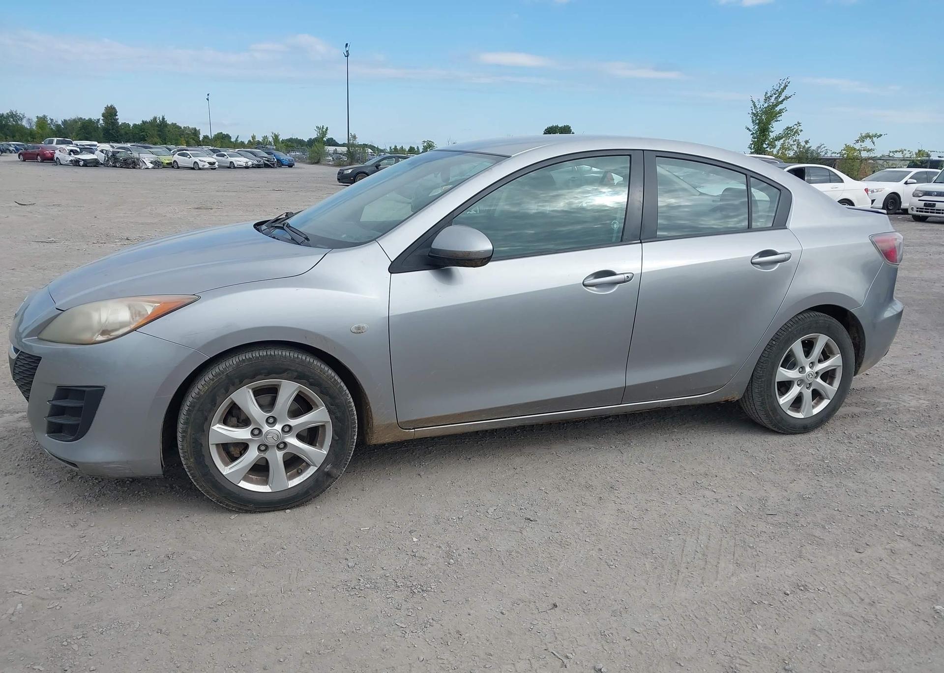 2010 MAZDA 3 I