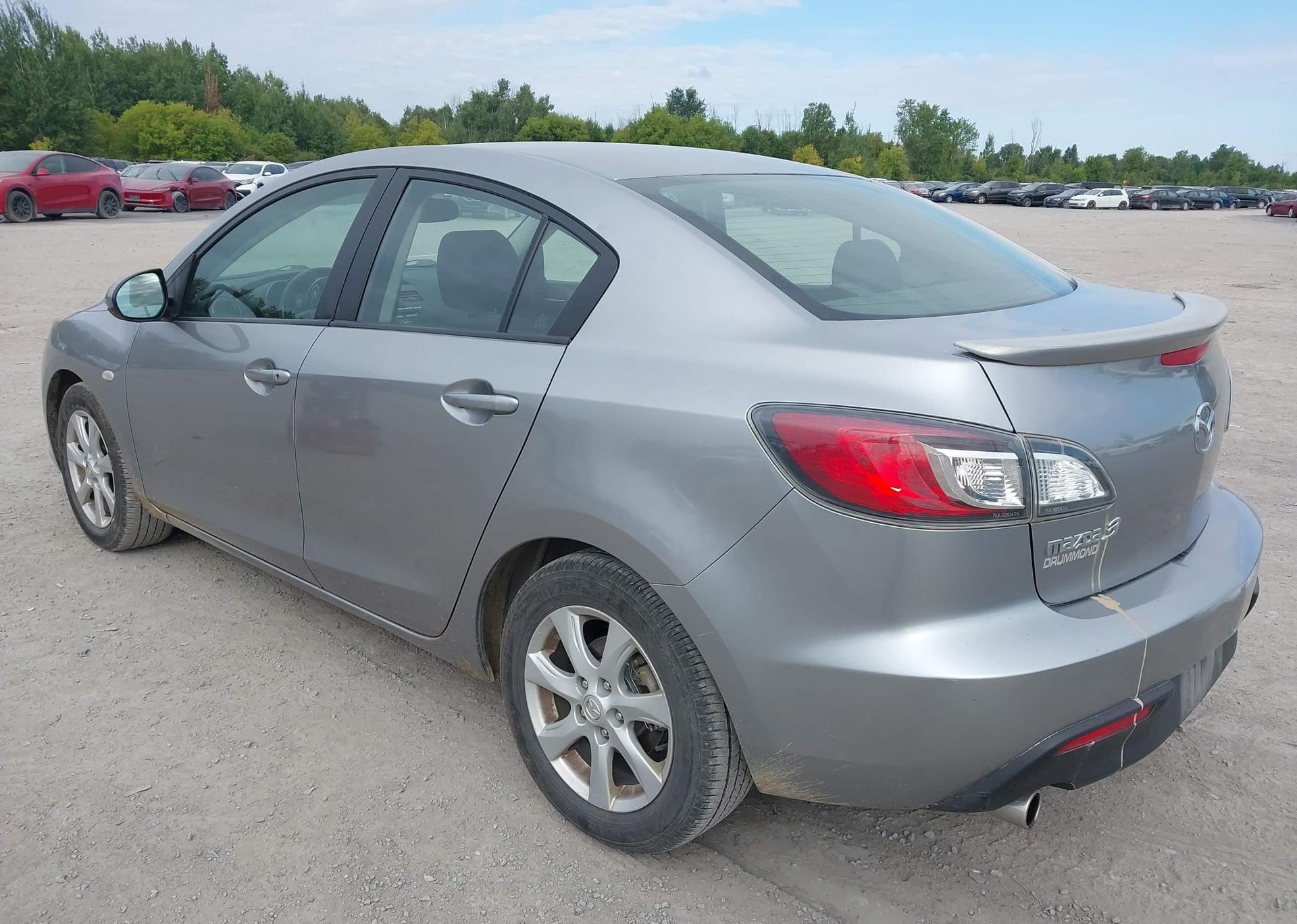2010 MAZDA 3 I