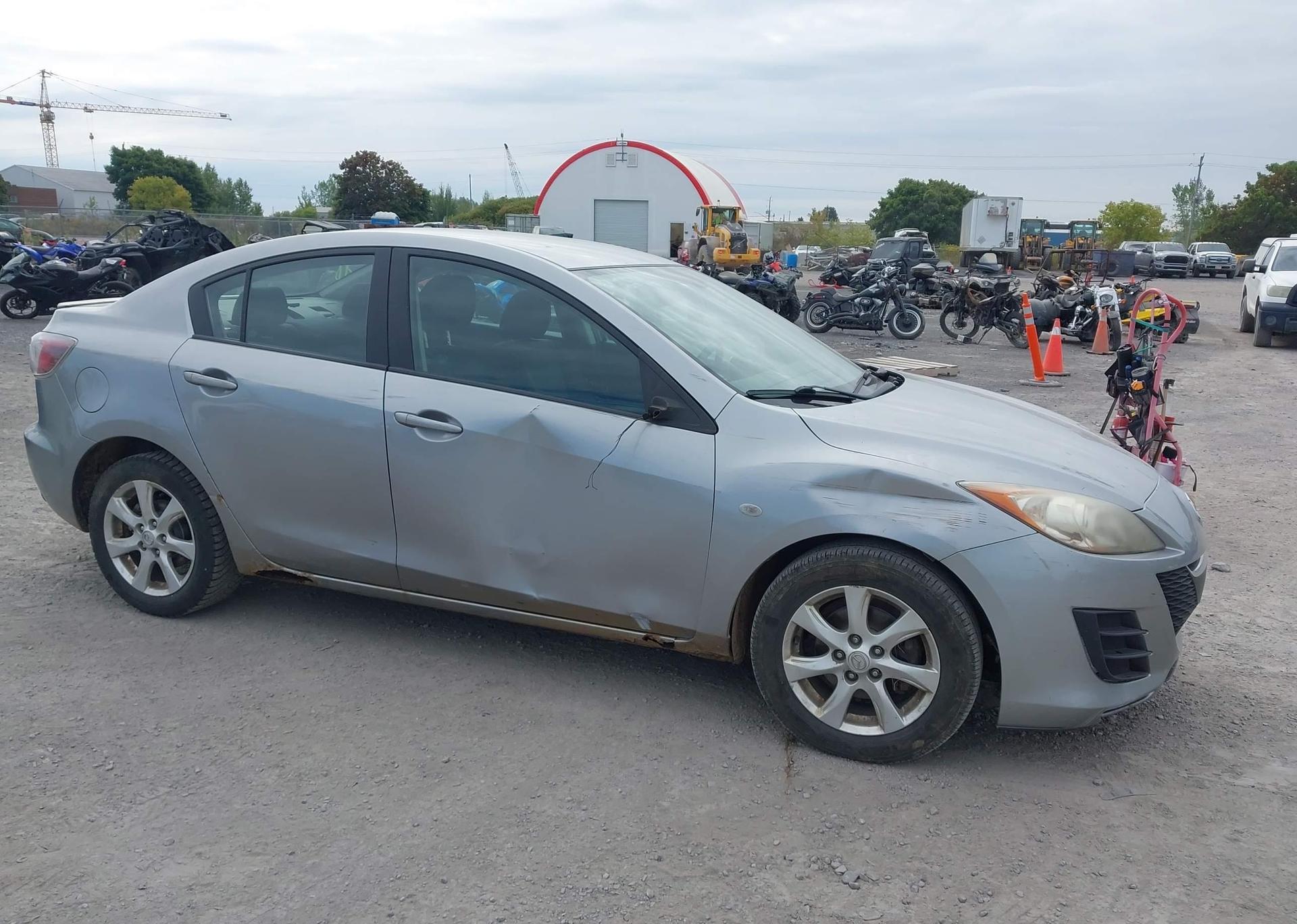2010 MAZDA 3 I